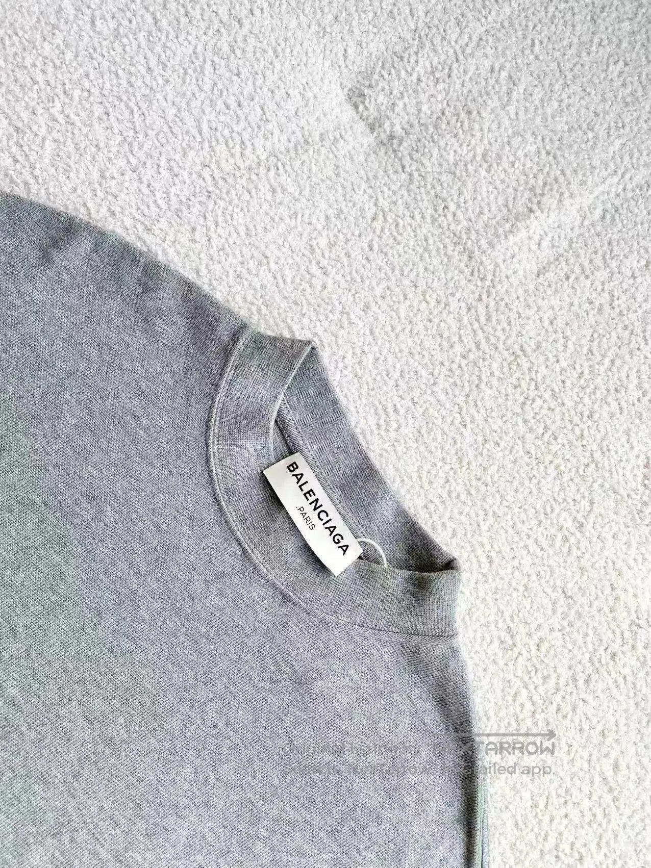 Balenciaga Balenciaga Round neck long sleeve T-shirt| Size S / US 4 / IT 40 - 4 Thumbnail