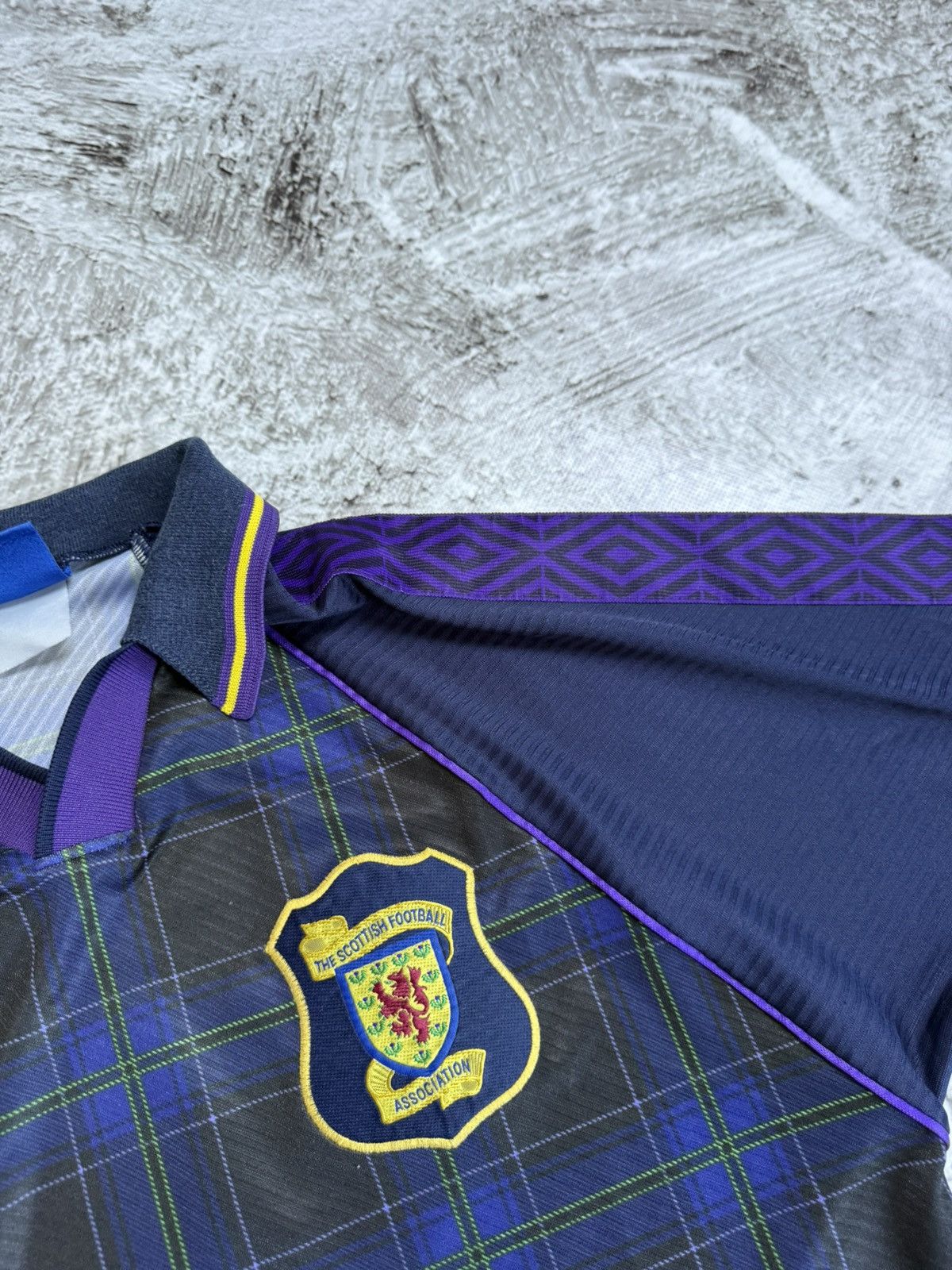 Umbro × Vintage Umbro Scotland 1994 1996 home soccer jersey football shirt Size US L / EU 52-54 / 3 - 5 Thumbnail