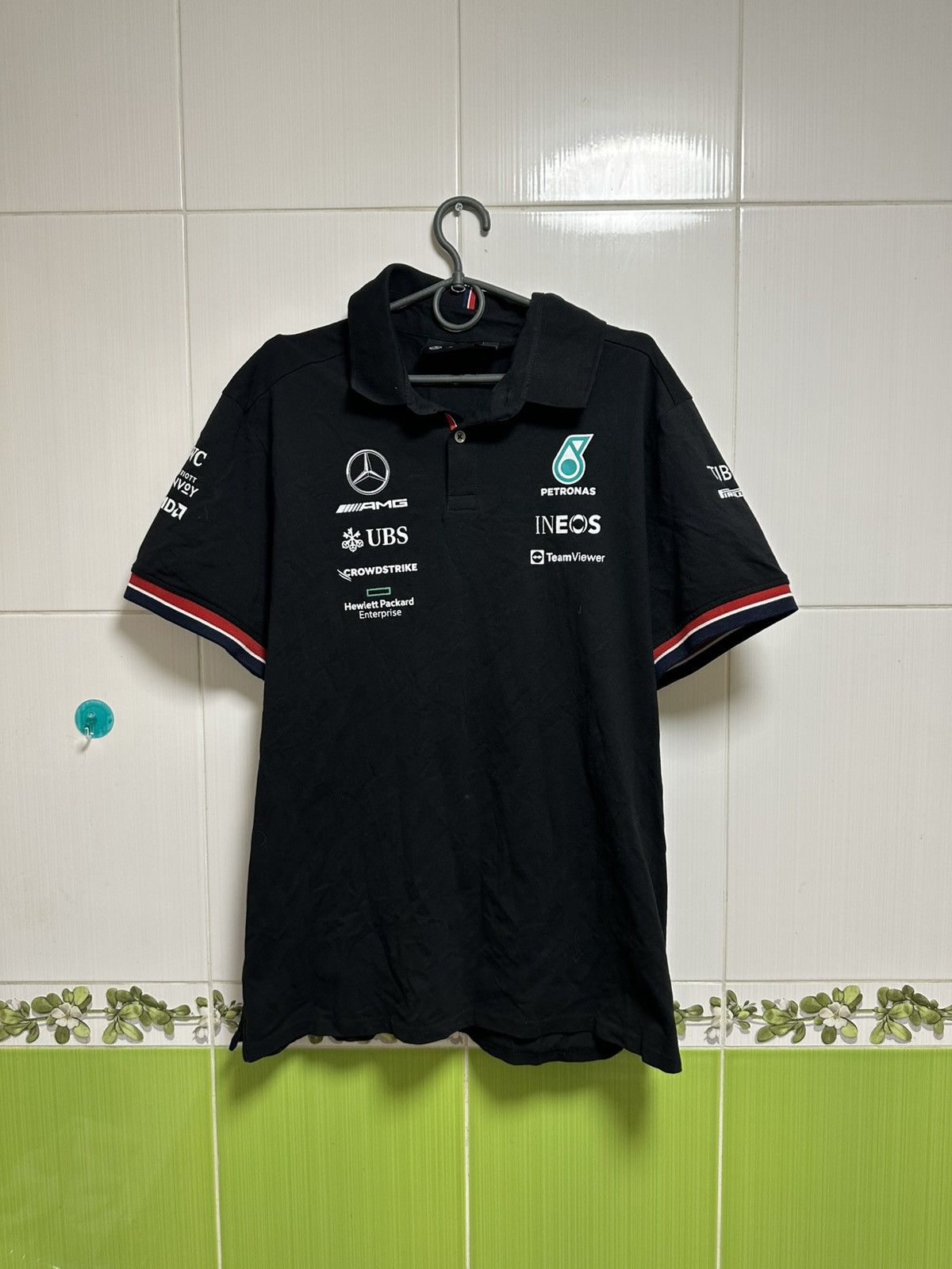 Formula 1 × Vintage Mercedes Polo Shirt AMG Petronas F1 Team Men's 2023 size XL Size US XL / EU 56 / 4 - 1 Thumbnail