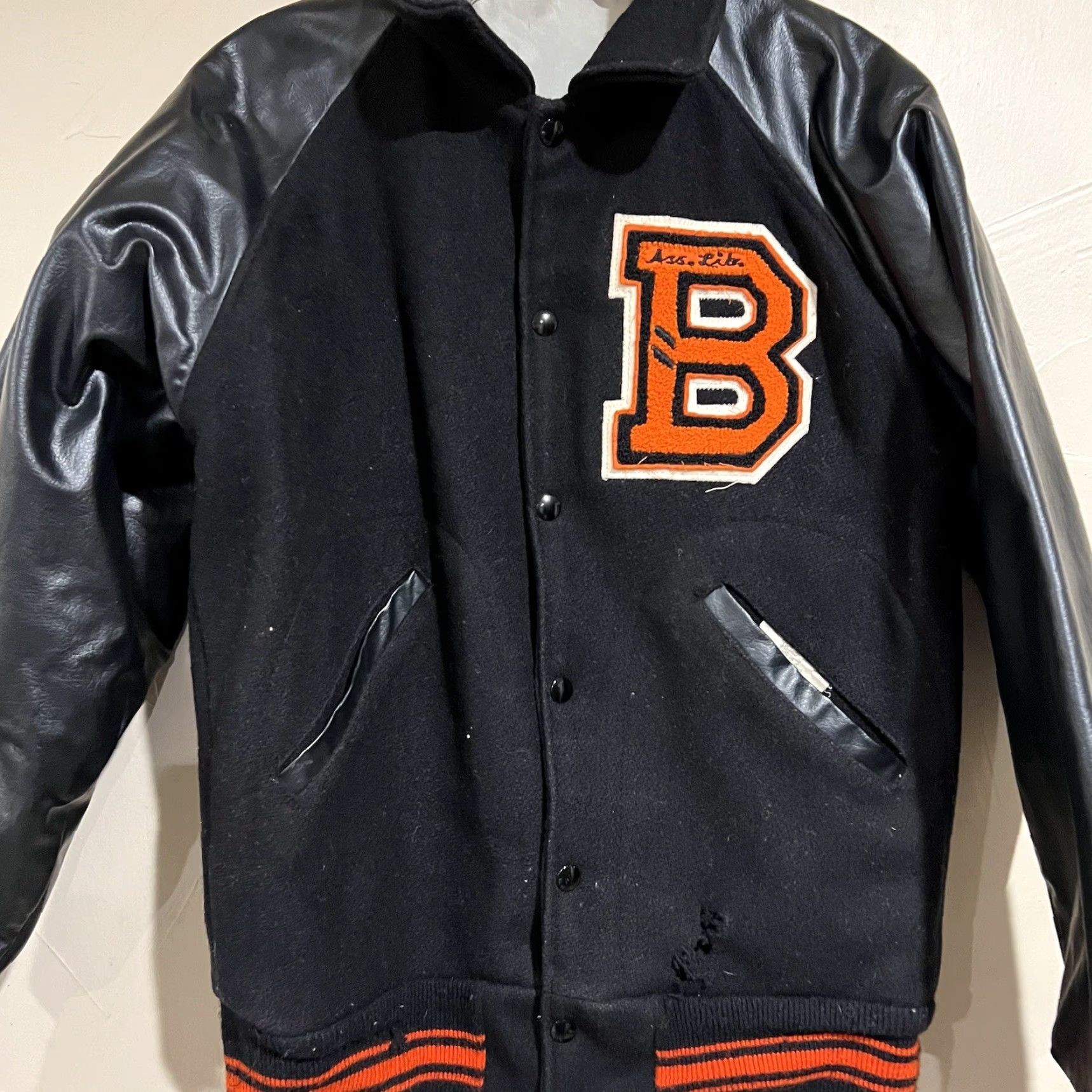 Vintage VINTAGE Fab Knit Manufacturing Varsity Jacket Wool Knit Black B 38 Men Varsity Jacket Size 38 Mens Size US XXS / EU 40 - 2 Thumbnail