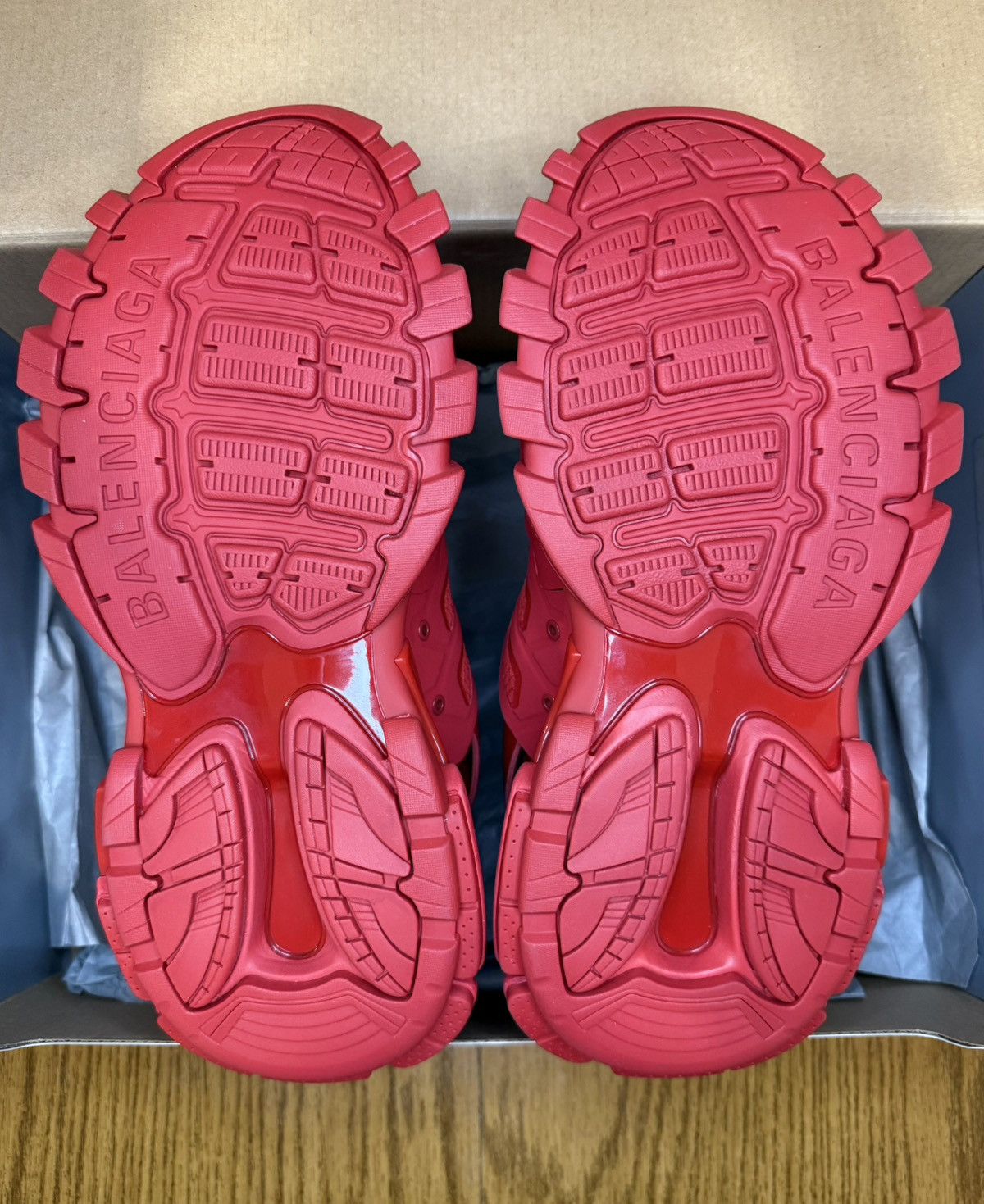 Balenciaga Balenciaga Track Sneaker (Red) Size US 11 / EU 44 - 6 Thumbnail