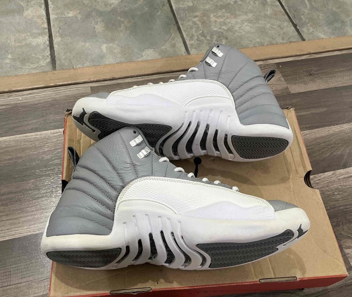 Jordan Brand × Nike jordan 12 stealth size 10.5 Size US 10.5 / EU 43-44 - 2 Thumbnail
