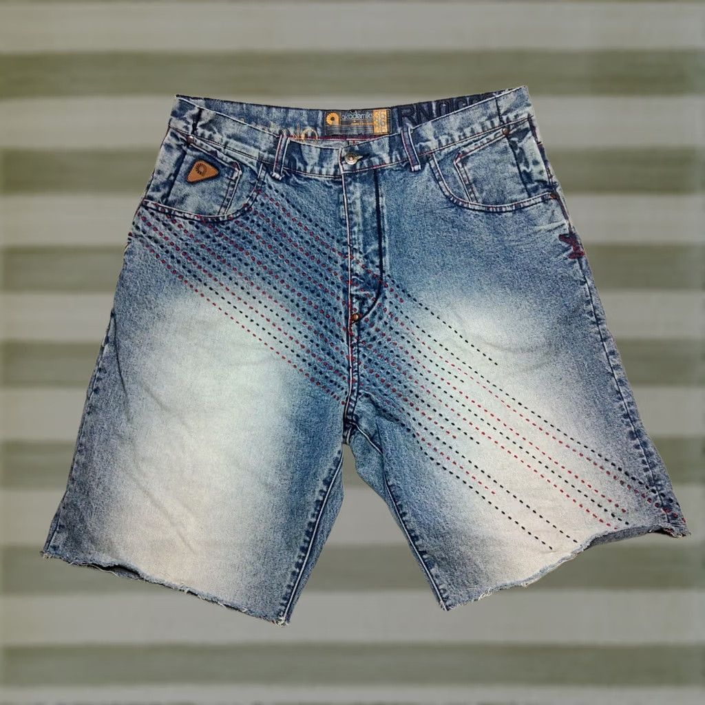 Akademiks VINTAGE Akademiks Baggy Jeans Bermuda Shorts 36 Blue Denim Hip Hop 90s Mens Casual Distressed Embroidered Logo Pocket 5-Pocket Rise High Size US 36 / EU 52 - 1 Thumbnail