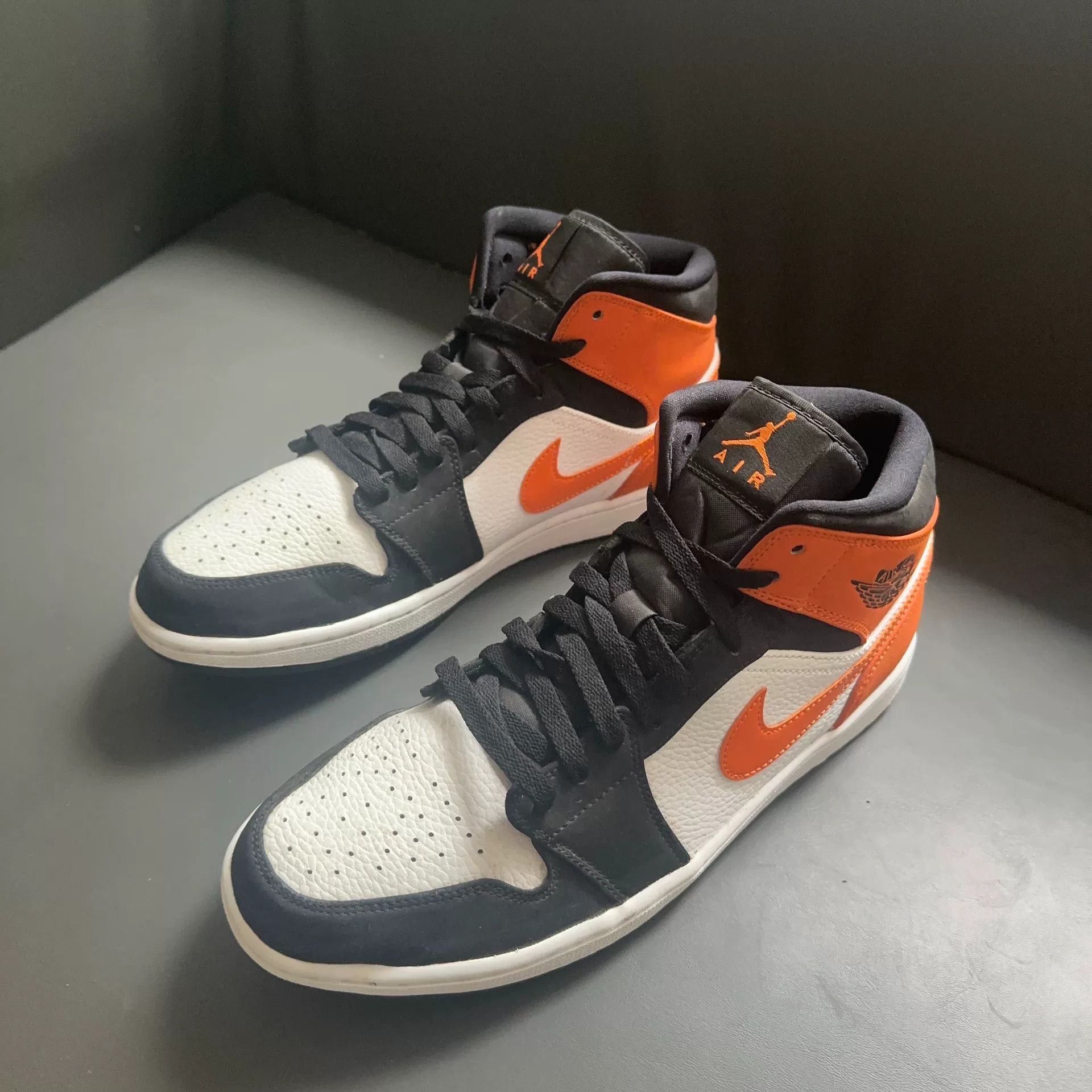 Nike Nike Lowtop Sneakers 44.5 Men Size US 11 / EU 44 - 1 Thumbnail