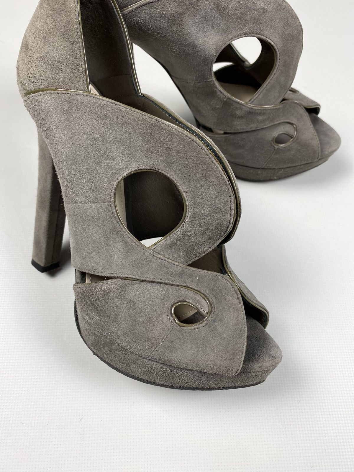 Bottega Veneta Bottega Veneta ladies suede heels shoes size 37 / US 7 Size US 7 / IT 37 - 20 Thumbnail