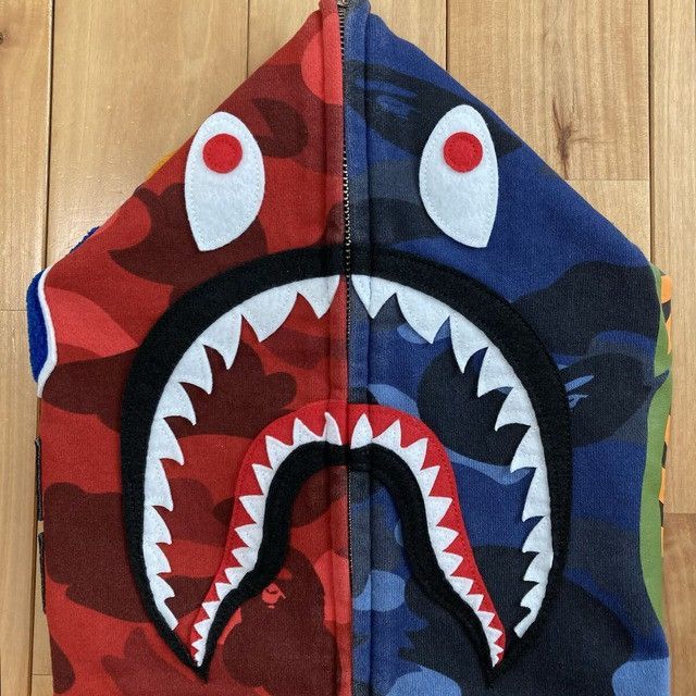 Bape BAPE Shark Full Zip Hoodie Red Camo x Blue Camo APE Size US M / EU 48-50 / 2 - 3 Thumbnail