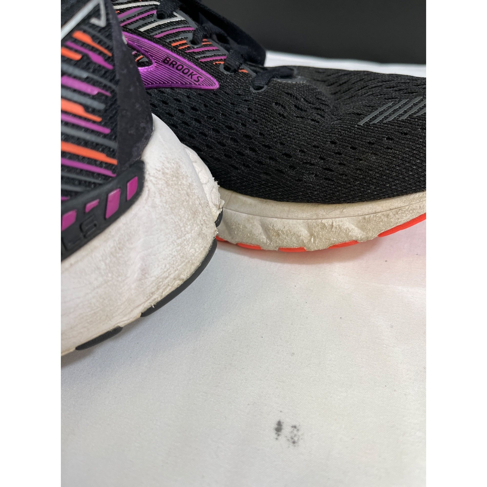Brooks Brooks Adrenaline GTS 19 Women's Black Running Sneakers Size Size US 10 / IT 40 - 9 Thumbnail