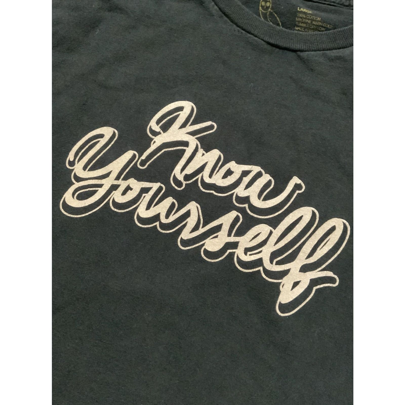 Vintage VINTAGE Octobers Very Own Drake OVO Know Yourself Black Graphic S/S Crew T-Shirt Sz. L Mens Size US L / EU 52-54 / 3 - 8 Thumbnail
