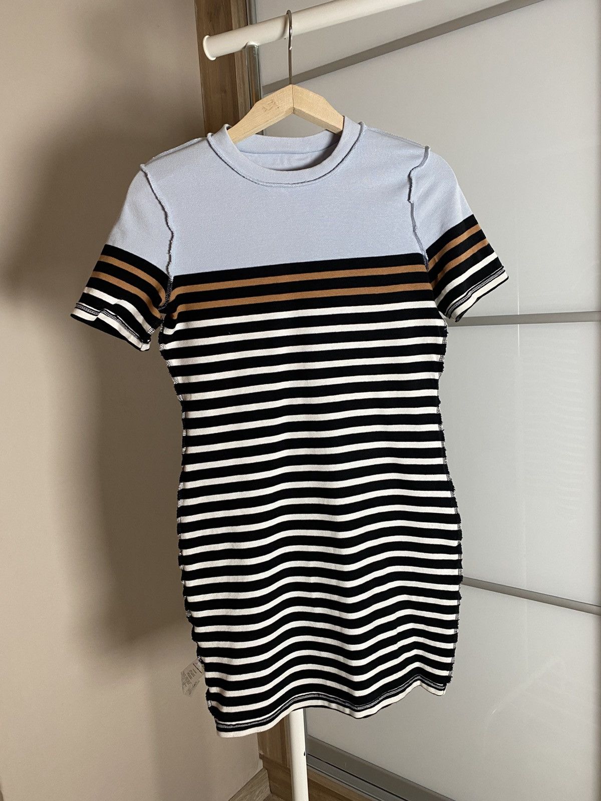 Alexander Wang Alexander Wang mini dress minimal casual size medium basic Size M / US 6-8 / IT 42-44 - 2 Thumbnail