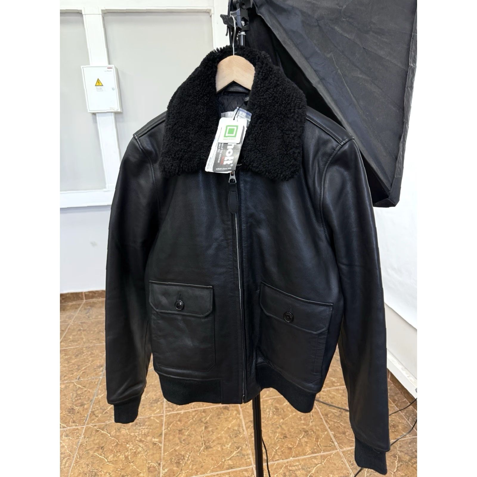 Schott VINTAGE Schott NYC A-2 Flight Jacket M Leather Black Mens Size US M / EU 48-50 / 2 - 2 Thumbnail