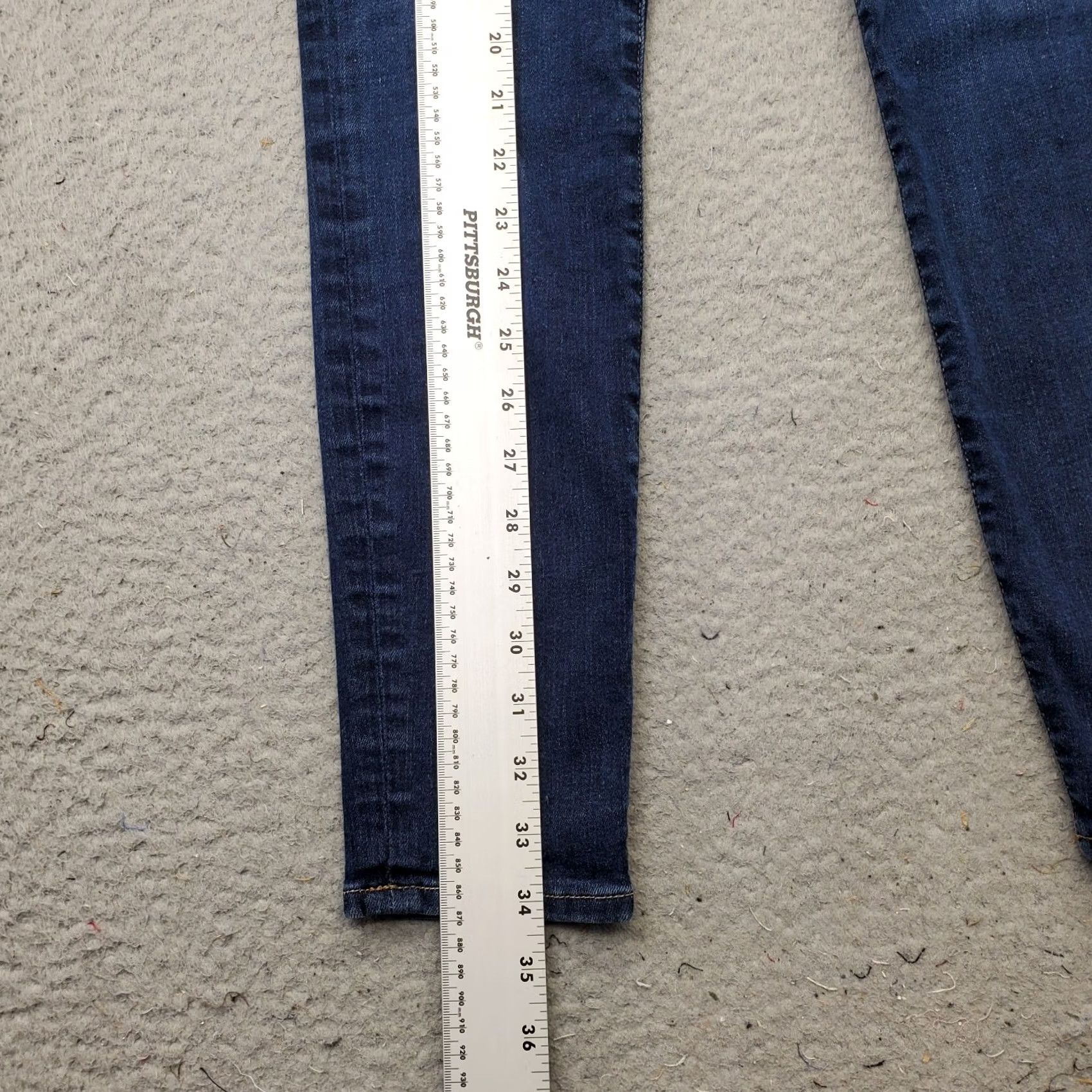 Frame Frame Women's Jeans 26 Blue Denim Frame Le High Cropped Stretch Skinny 5-Pocket Regular Waist Inseam 27.25" - 34.25" Outseam Size 26" / US 2 / IT 38 - 3 Thumbnail