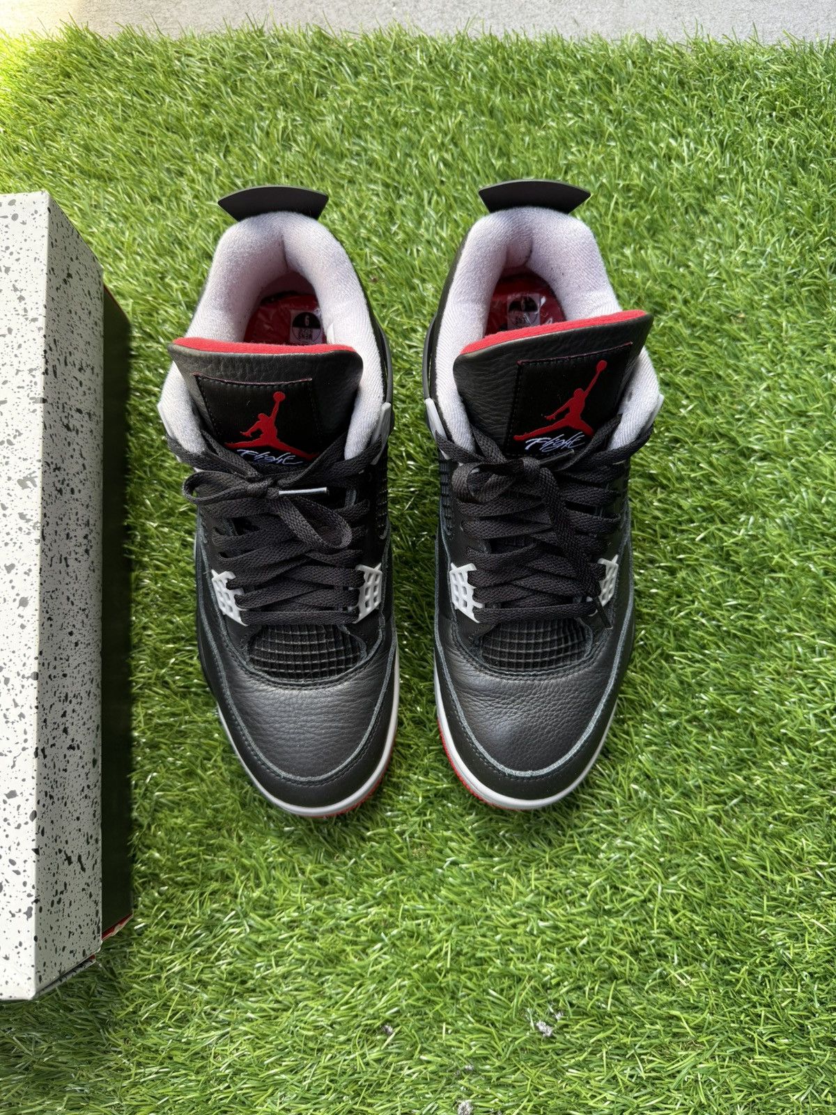 Jordan Brand Jordan 4 Retro Bred size 9 Size US 9 / EU 42 - 3 Thumbnail