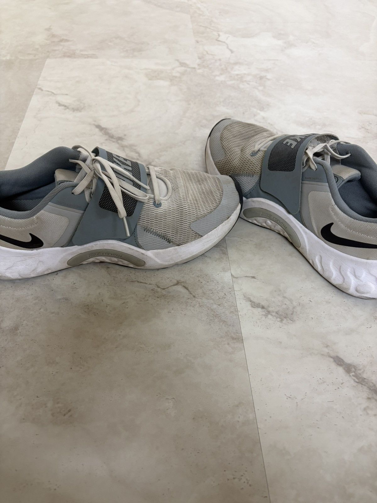 Nike Nike Shoes Size US 11 / EU 44 - 2 Thumbnail