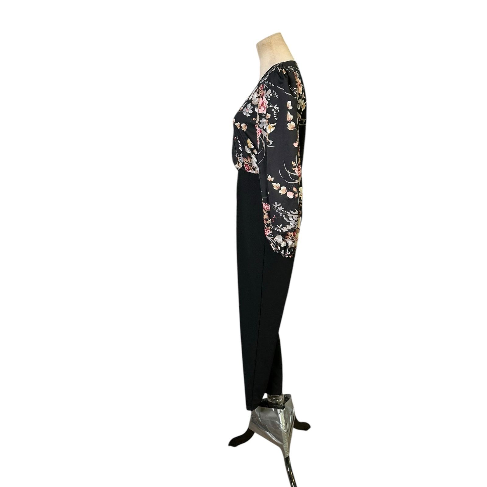 Shein Shein black floral long sleeves jumpsuit size XS Size 26" / US 2 / IT 38 - 6 Thumbnail