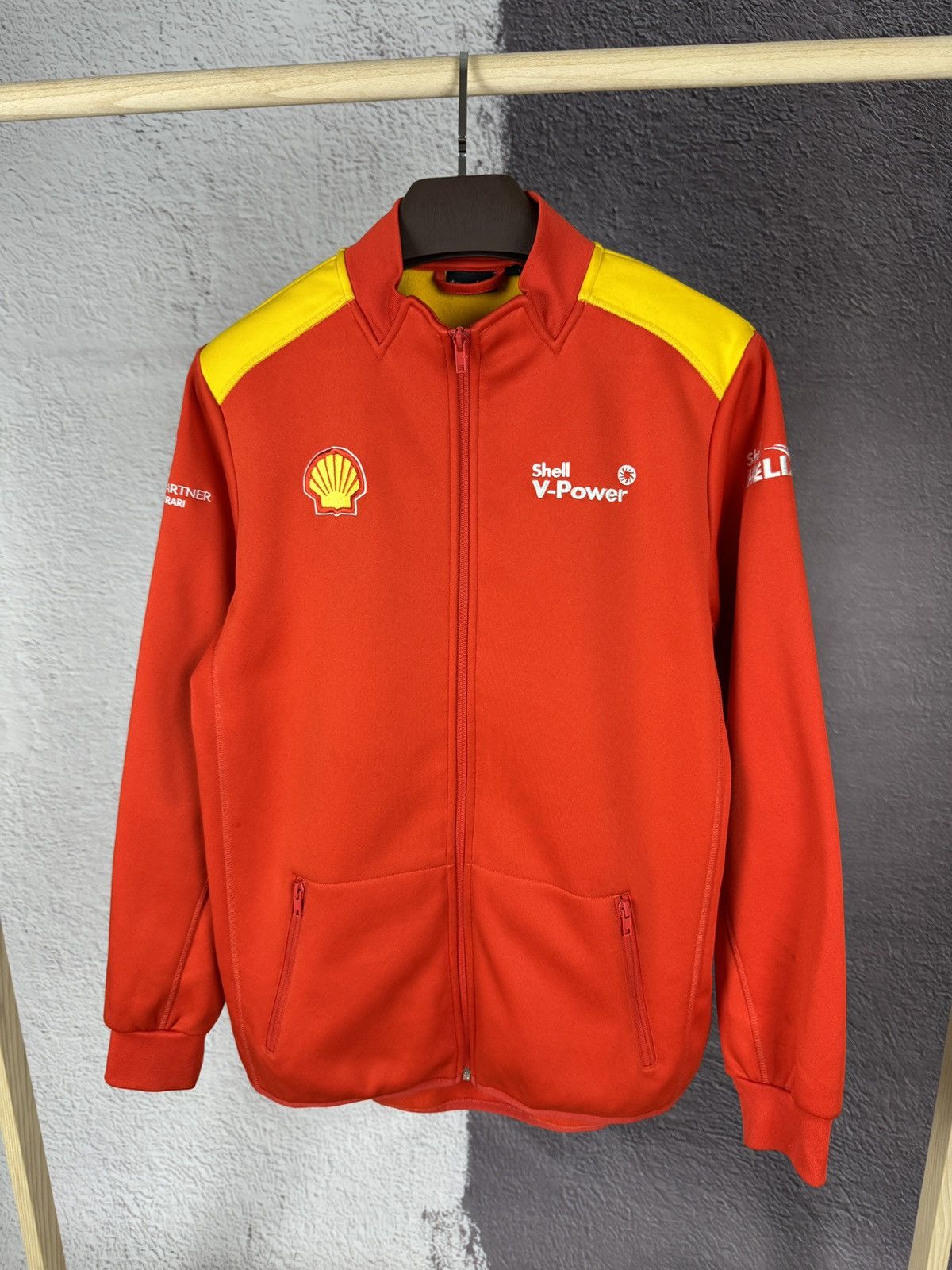 Ferrari Vintage Scuderia Ferrari Formula 1 Racing Shell zip jacket Size US M / EU 48-50 / 2 - 2 Thumbnail