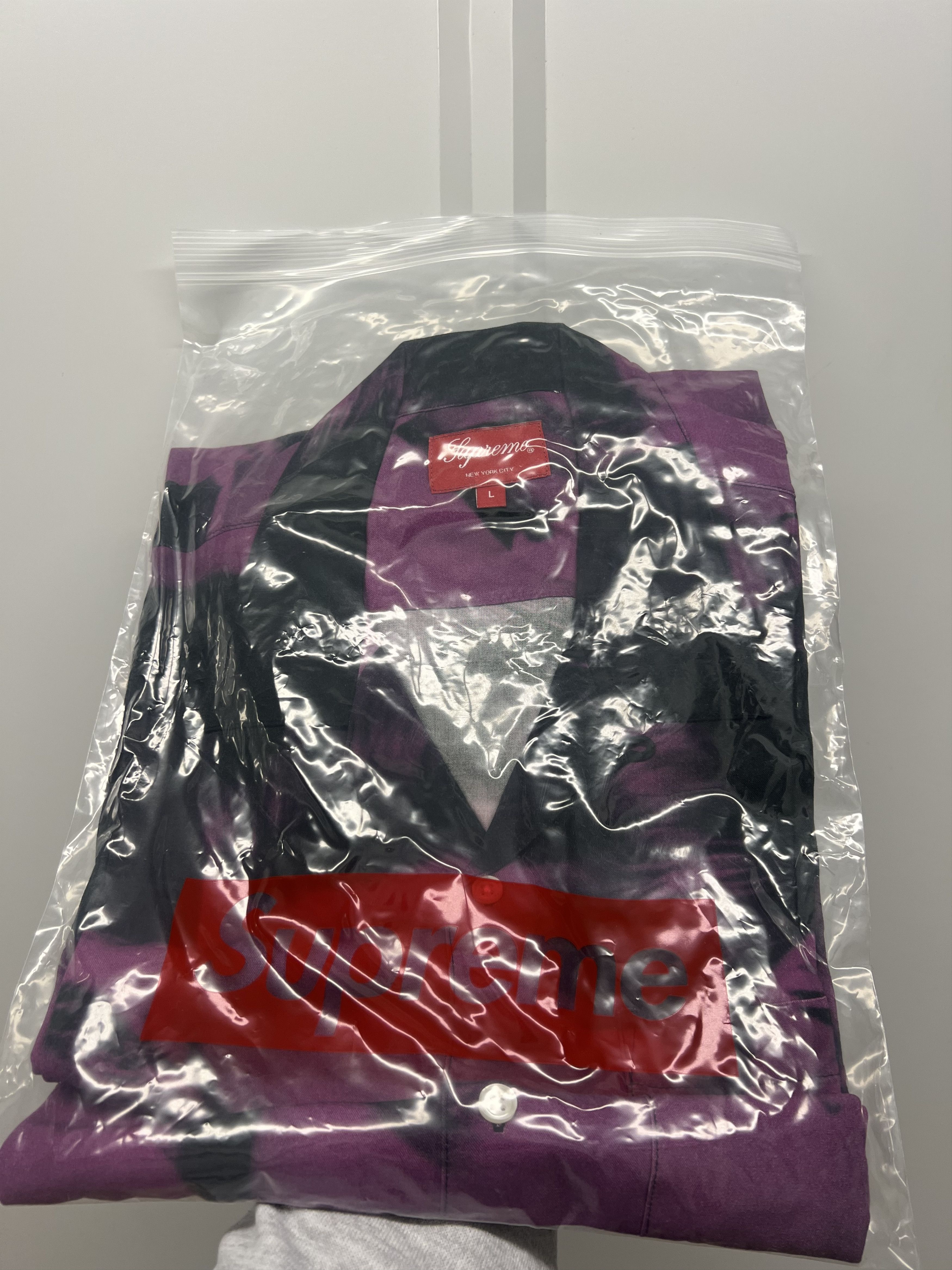 Supreme Supreme Bela Lugosi Purple Rayon SS19 size large Size US L / EU 52-54 / 3 - 2 Thumbnail