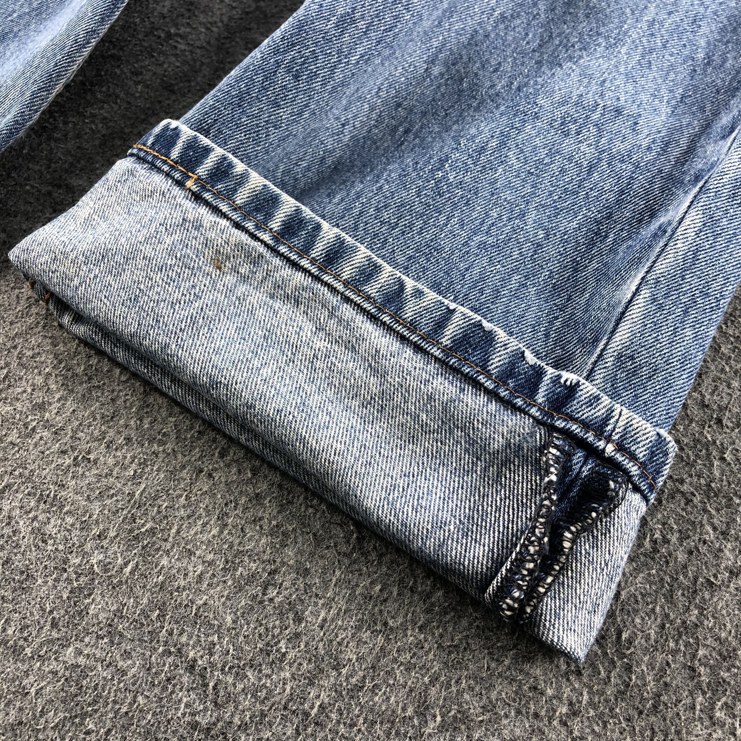 Levi's Vintage Blue Wash Levis 550 Jeans- J1369 Size US 33 - 6 Thumbnail