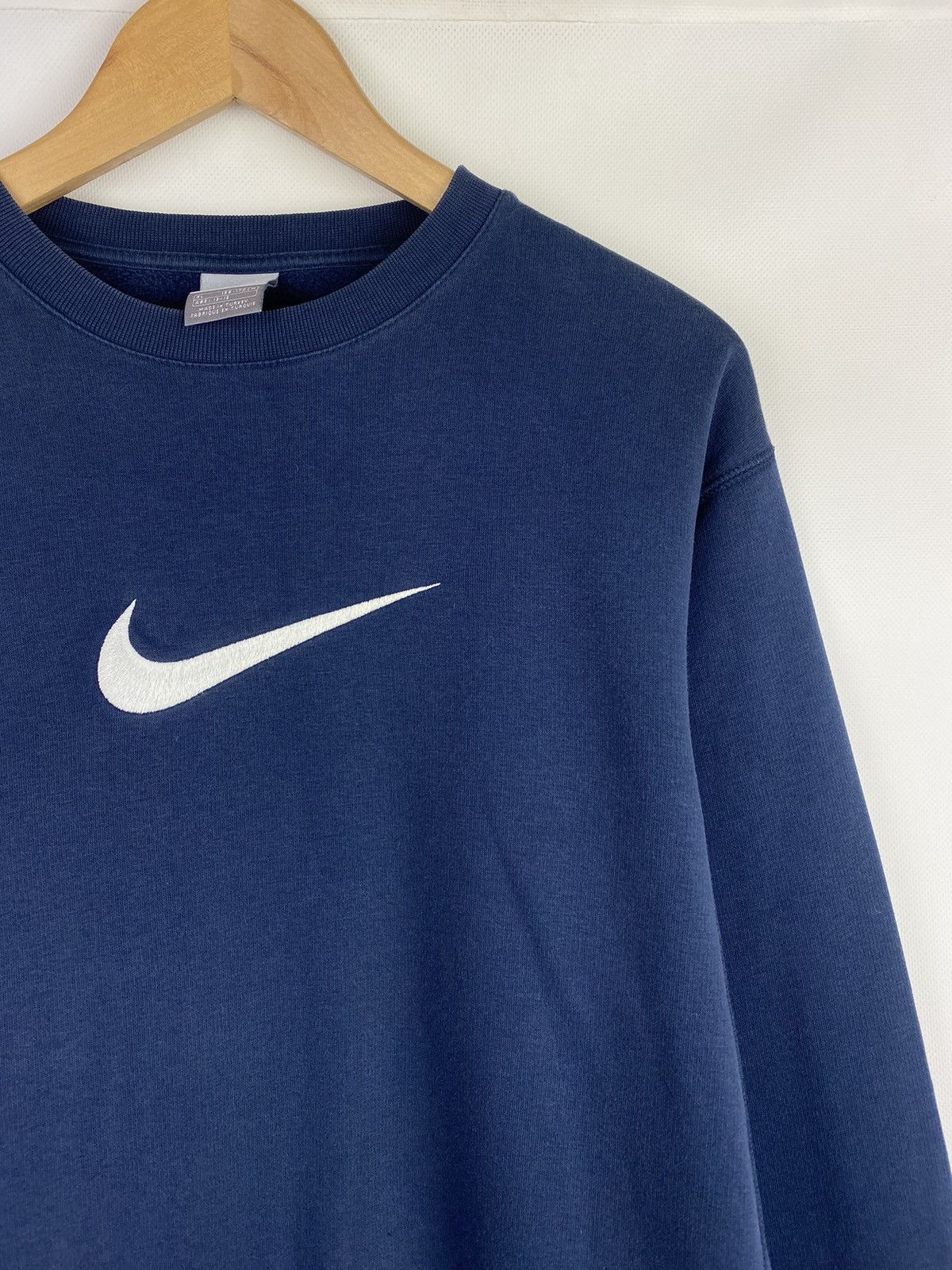 Nike × Vintage Nike vintage Y2K big swoosh sweatshirt fits ladies xl Size XL / US 12-14 / IT 48-50 - 4 Thumbnail