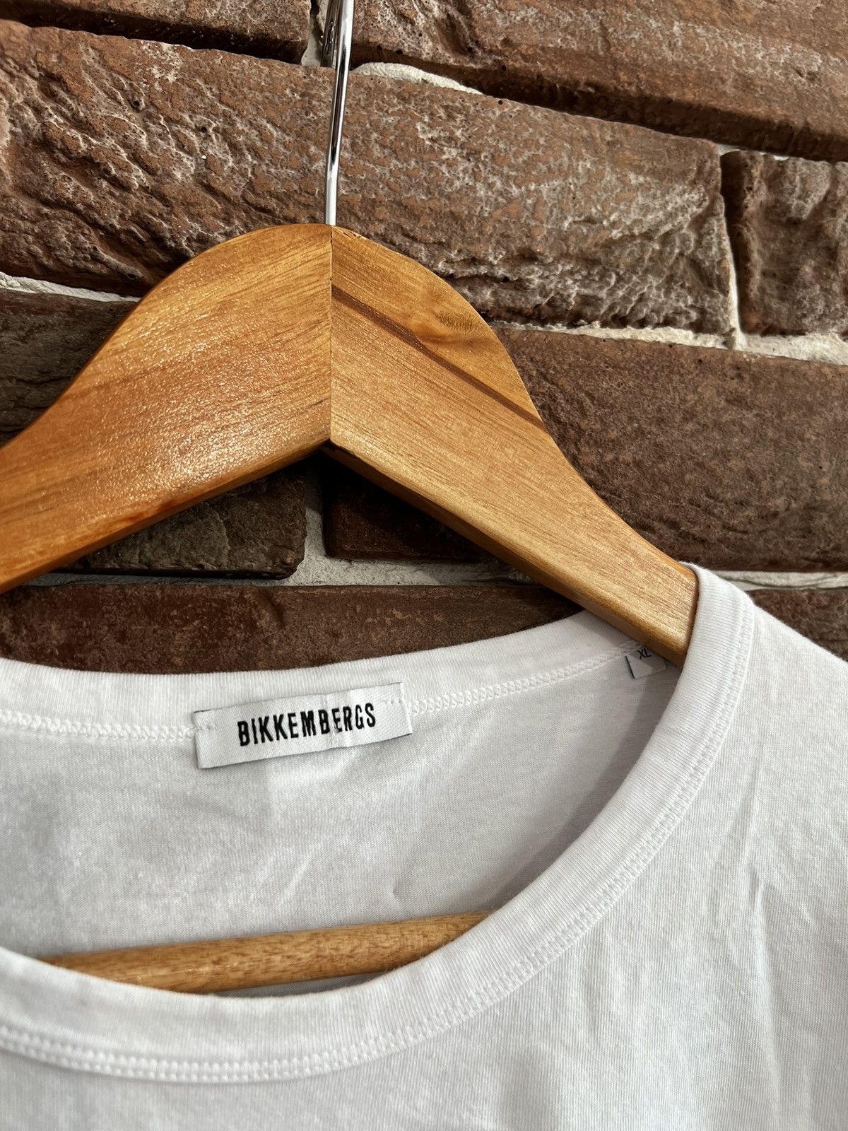 Dirk Bikkembergs Vintage Dirk Bikkembergs Logo Hype Tshirt XL white Soccer Size US XL / EU 56 / 4 - 6 Thumbnail
