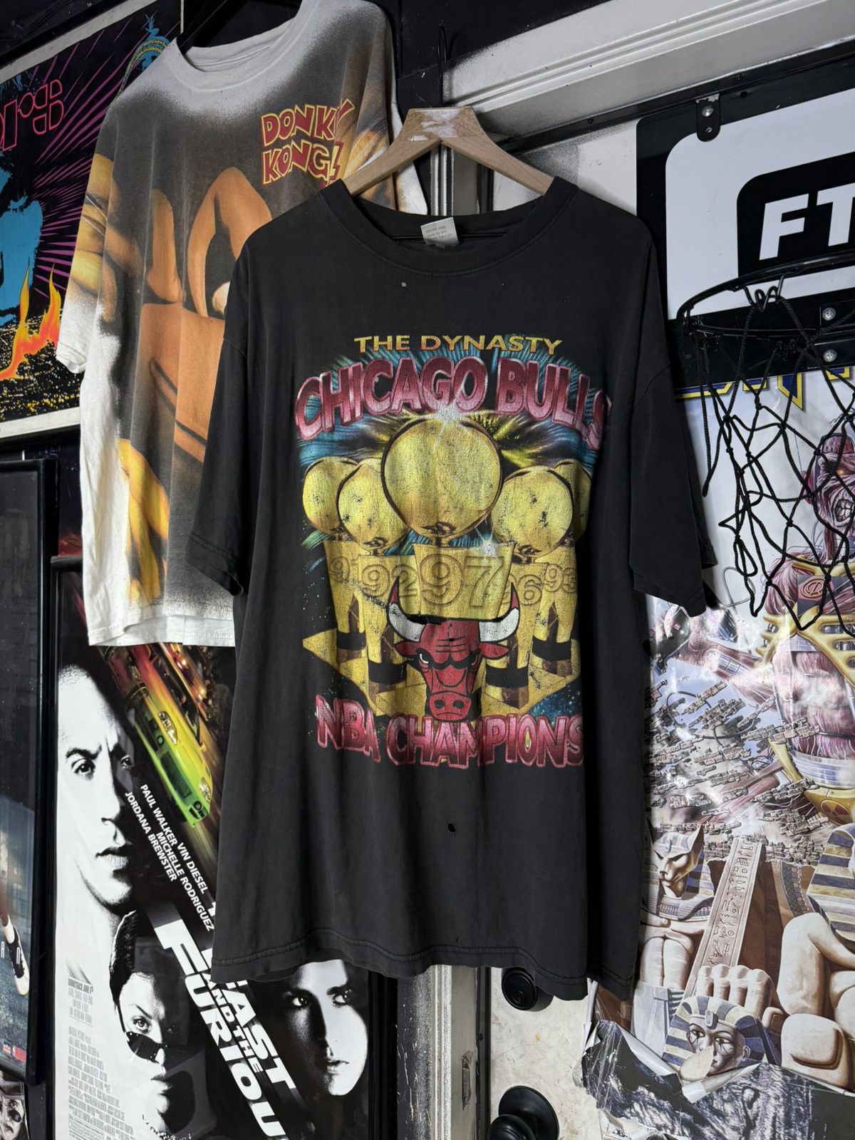 Vintage Vintage 90’s Chicago Bulls Rap T-Shirt Vtg Jordan Tee XLarge Size US XL / EU 56 / 4 - 5 Thumbnail