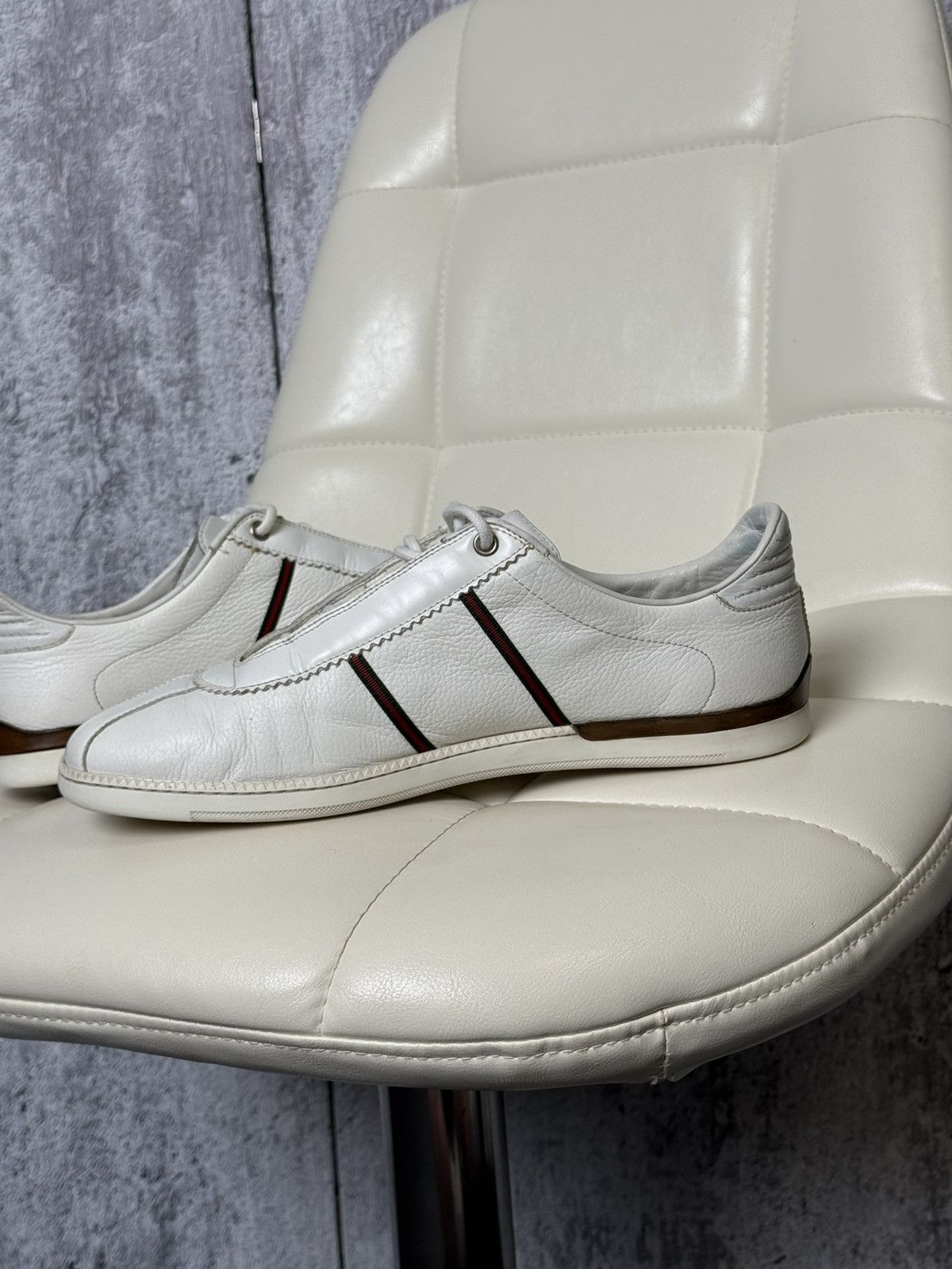 Gucci Gucci White Leather Low Top Sneakers Web Stripe & GG Logo Size US 9 / EU 42 - 13 Thumbnail