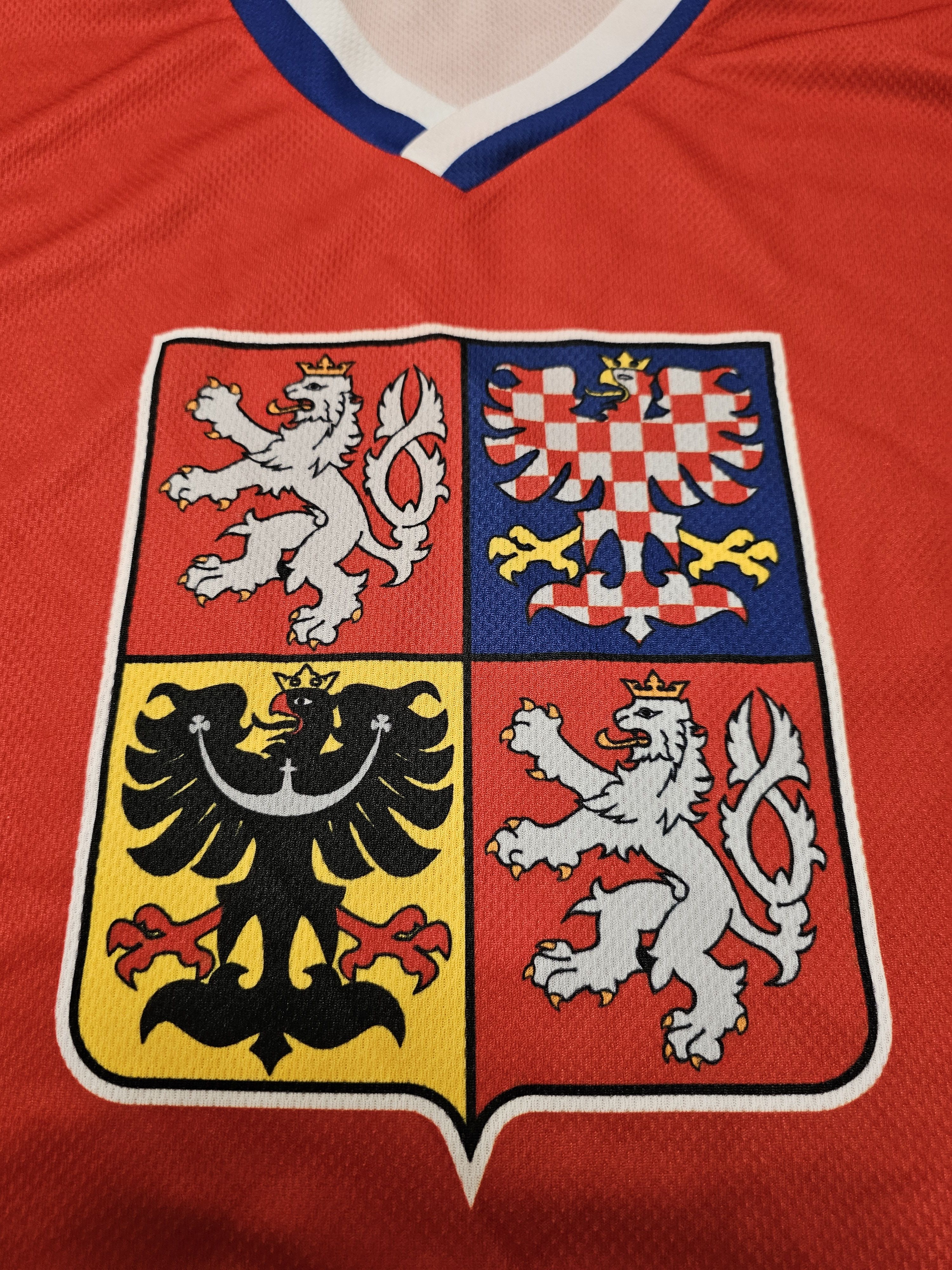 All Sport CZECH REPUBLIC HOCKEY JERSEY 2011 CZECHIA HOCKEY SHIRT IIHF Size US M / EU 48-50 / 2 - 4 Thumbnail