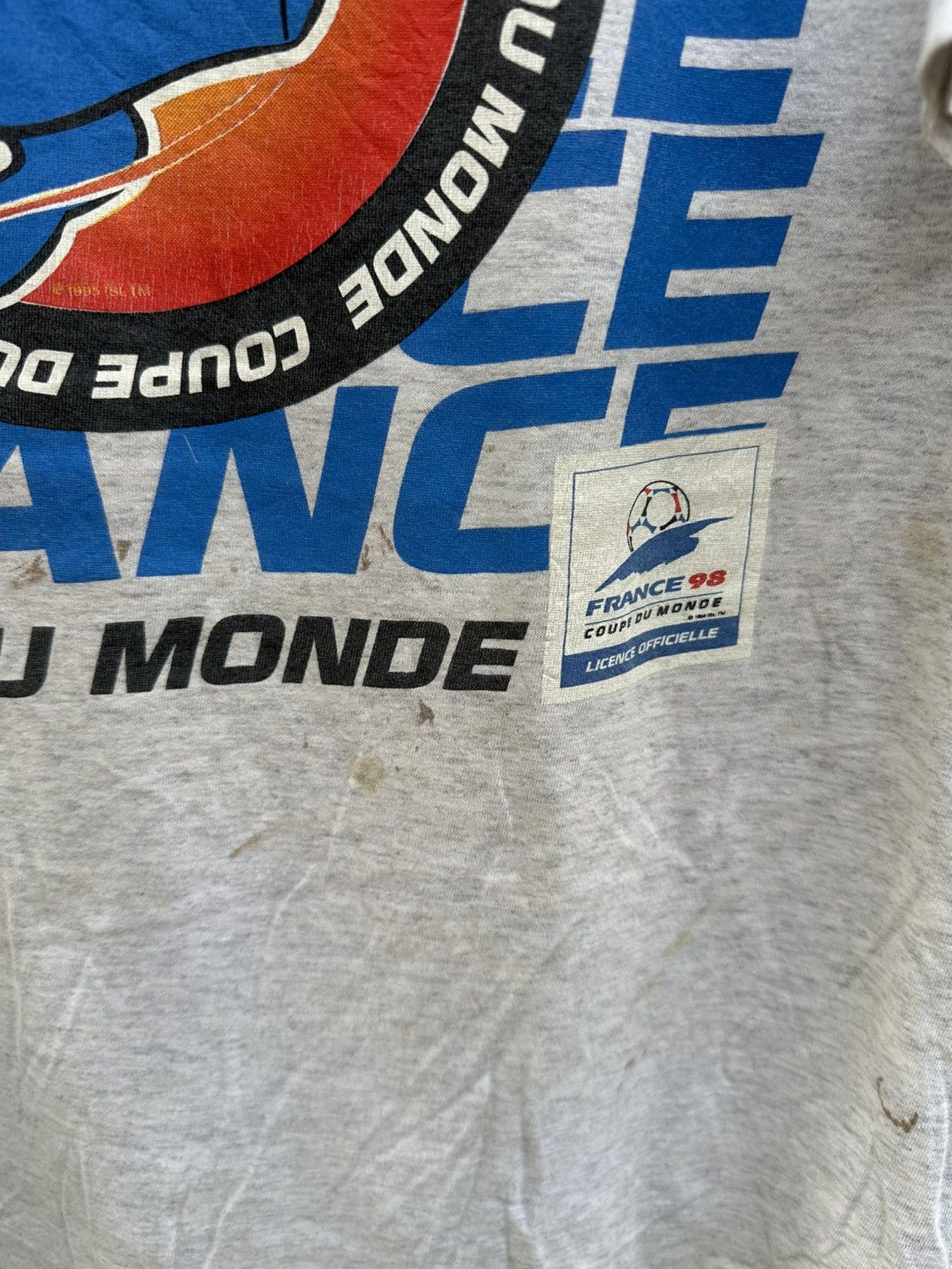 Vintage Vintage France 98 Coupe Du Monde Distress Tee Size US L / EU 52-54 / 3 - 4 Thumbnail