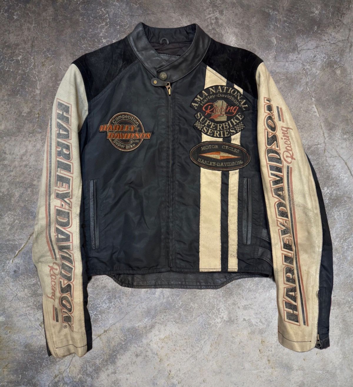 Harley Davidson Harley Davidson Leather Jacket Bike Vintage Size US L / EU 52-54 / 3 - 1 Thumbnail