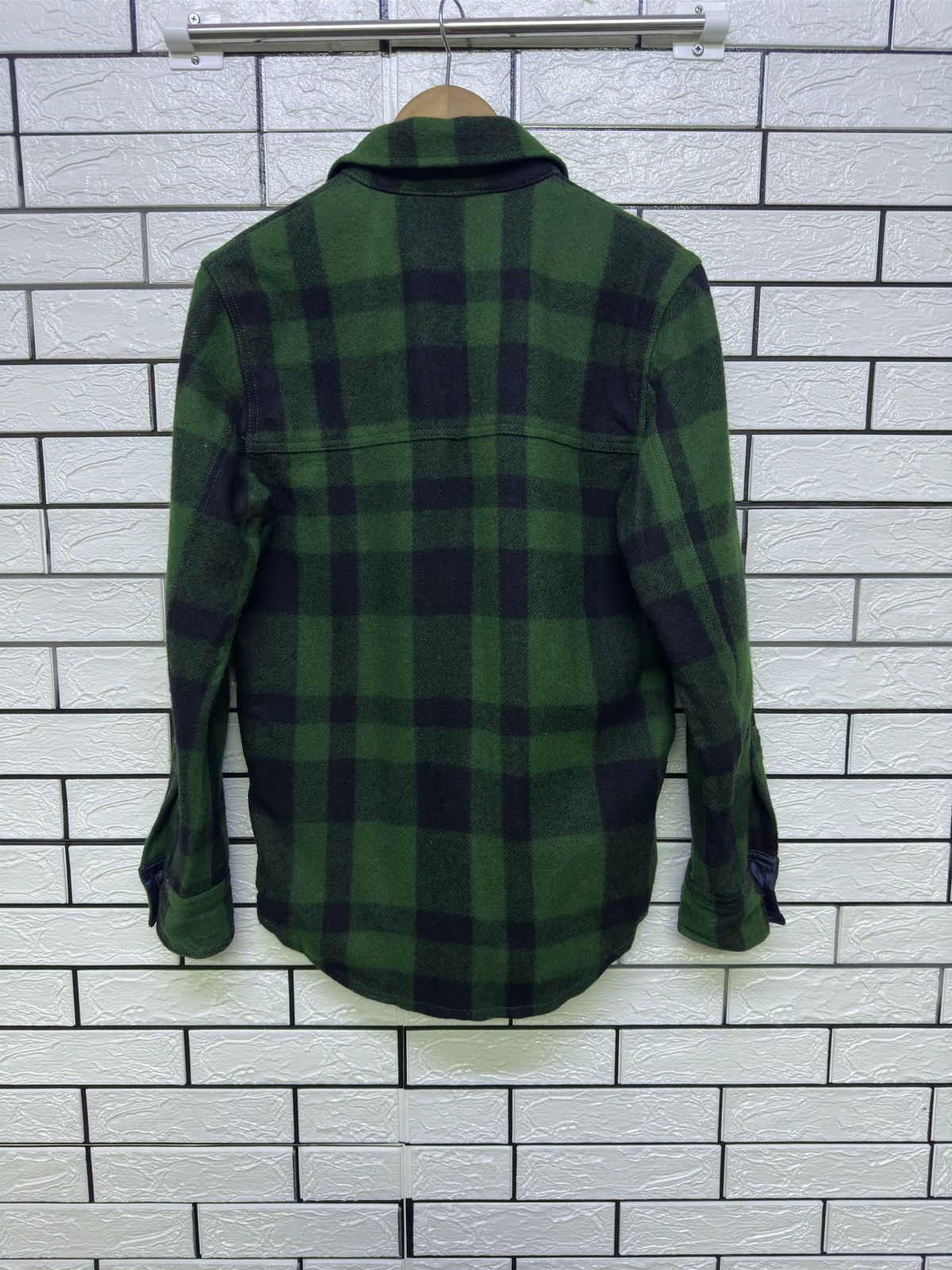 Maison Kitsune Maison Kitsune Wool Flannel Jacket Cargo Pocket Size US S / EU 44-46 / 1 - 4 Thumbnail