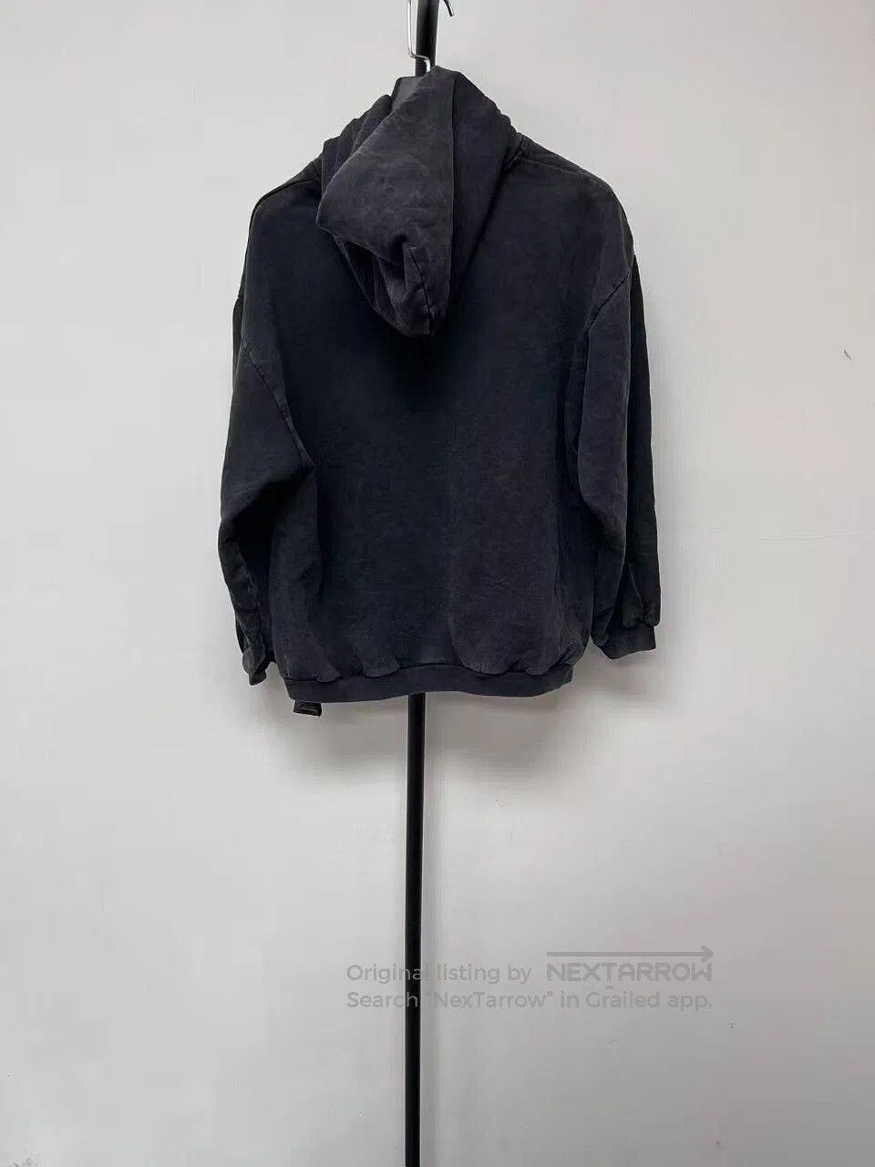 Balenciaga Balenciaga Logo Hoodie in Dark Gray. Size S / US 4 / IT 40 - 2 Thumbnail