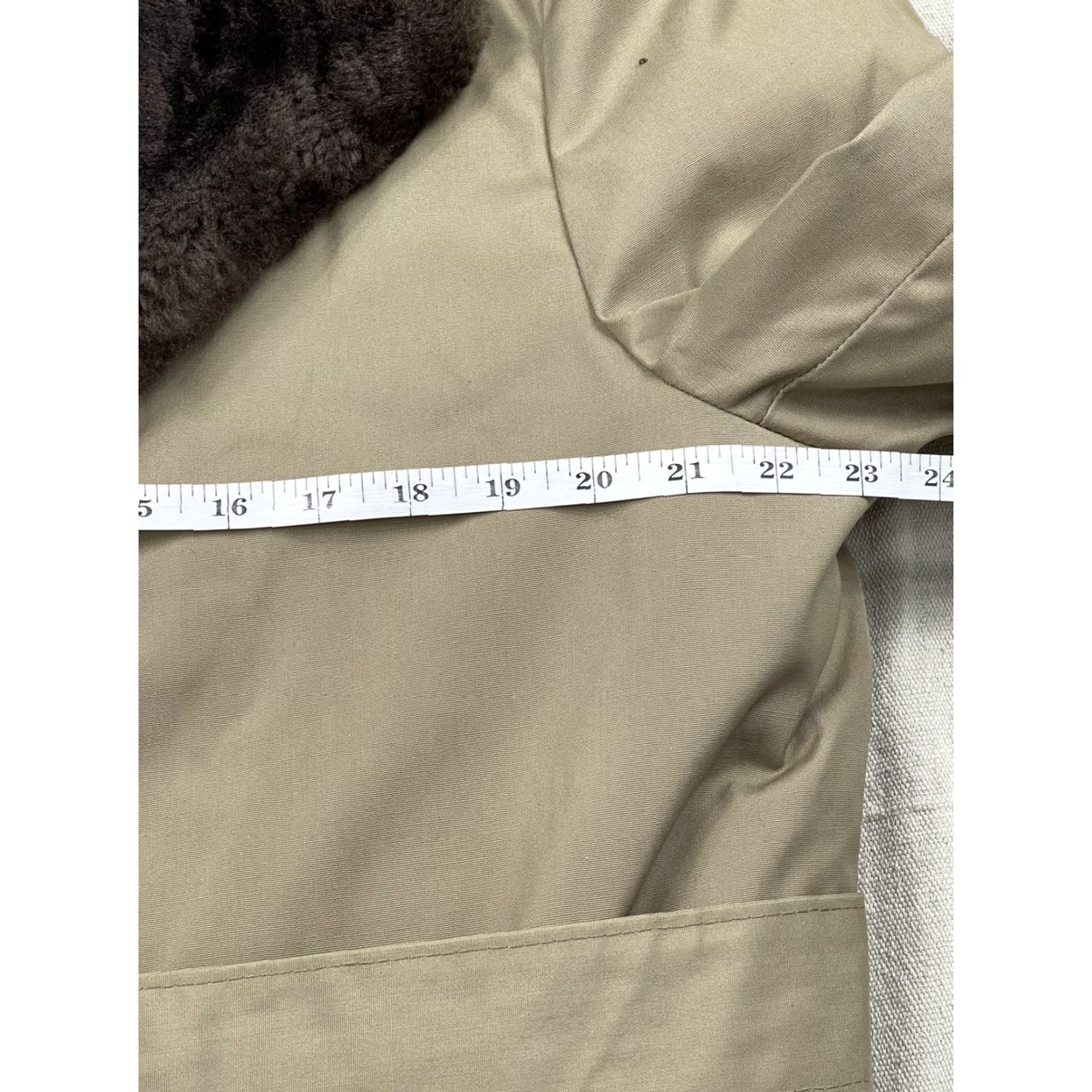 Vintage VINTAGE L.L. Bean Penobscot Down Parka Jacket L 40 Beige USA Ski Quilted Puffer Fur Collar Mens Size US L / EU 52-54 / 3 - 7 Thumbnail