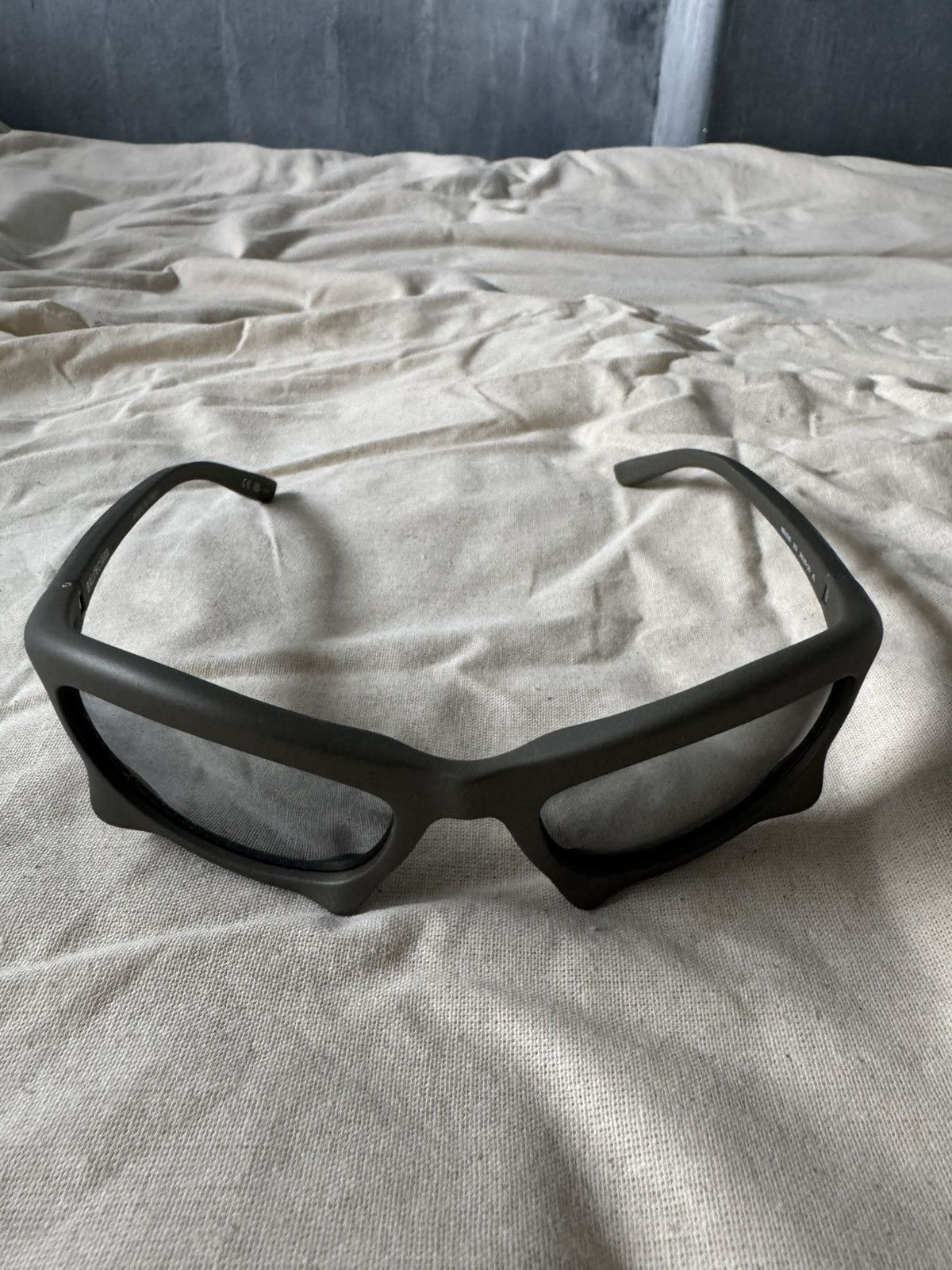 Balenciaga Bat Sunglasses Size ONE SIZE - 1 Thumbnail