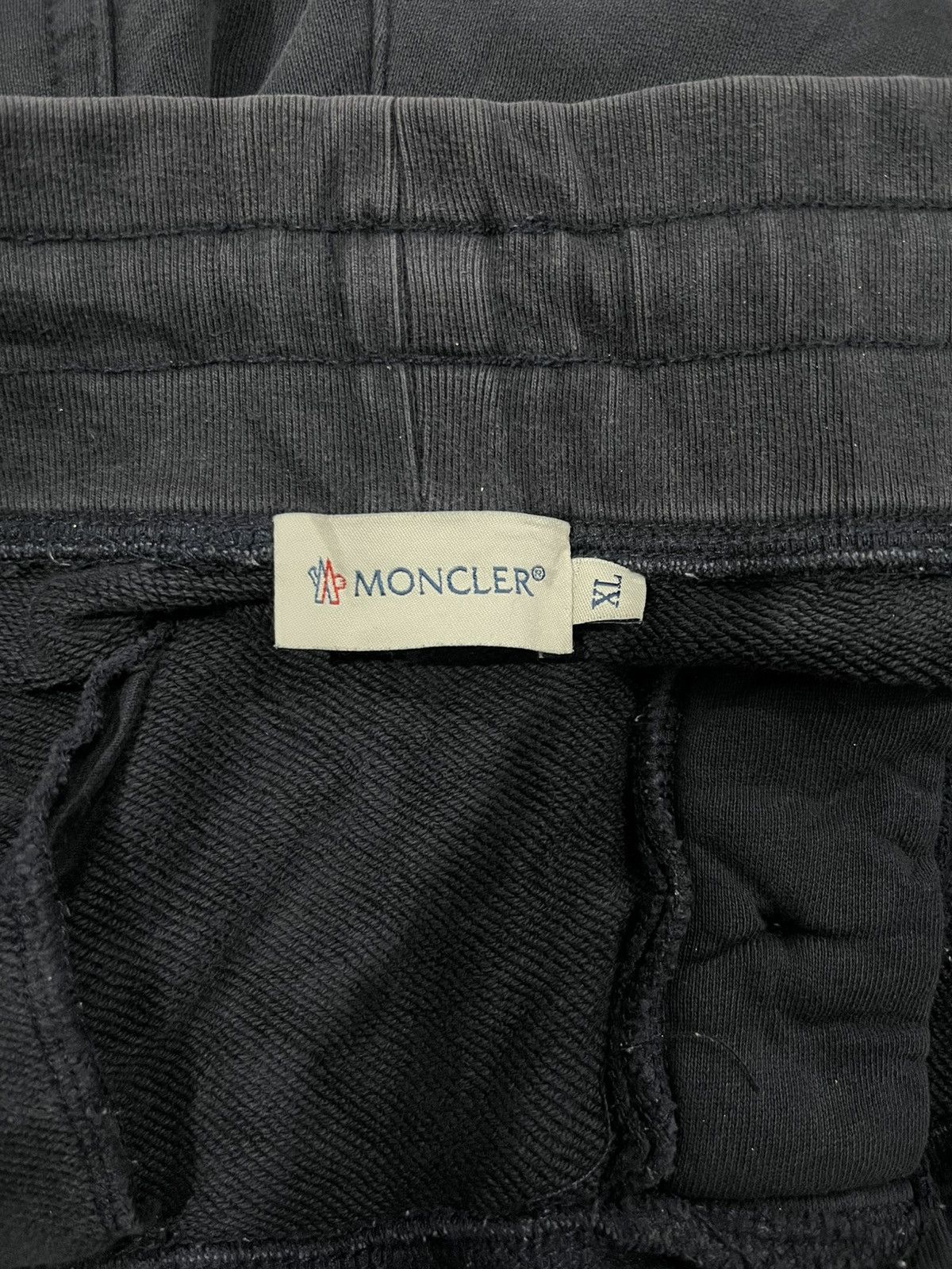 Moncler Moncler sweat pants Size US 34 / EU 50 - 3 Thumbnail