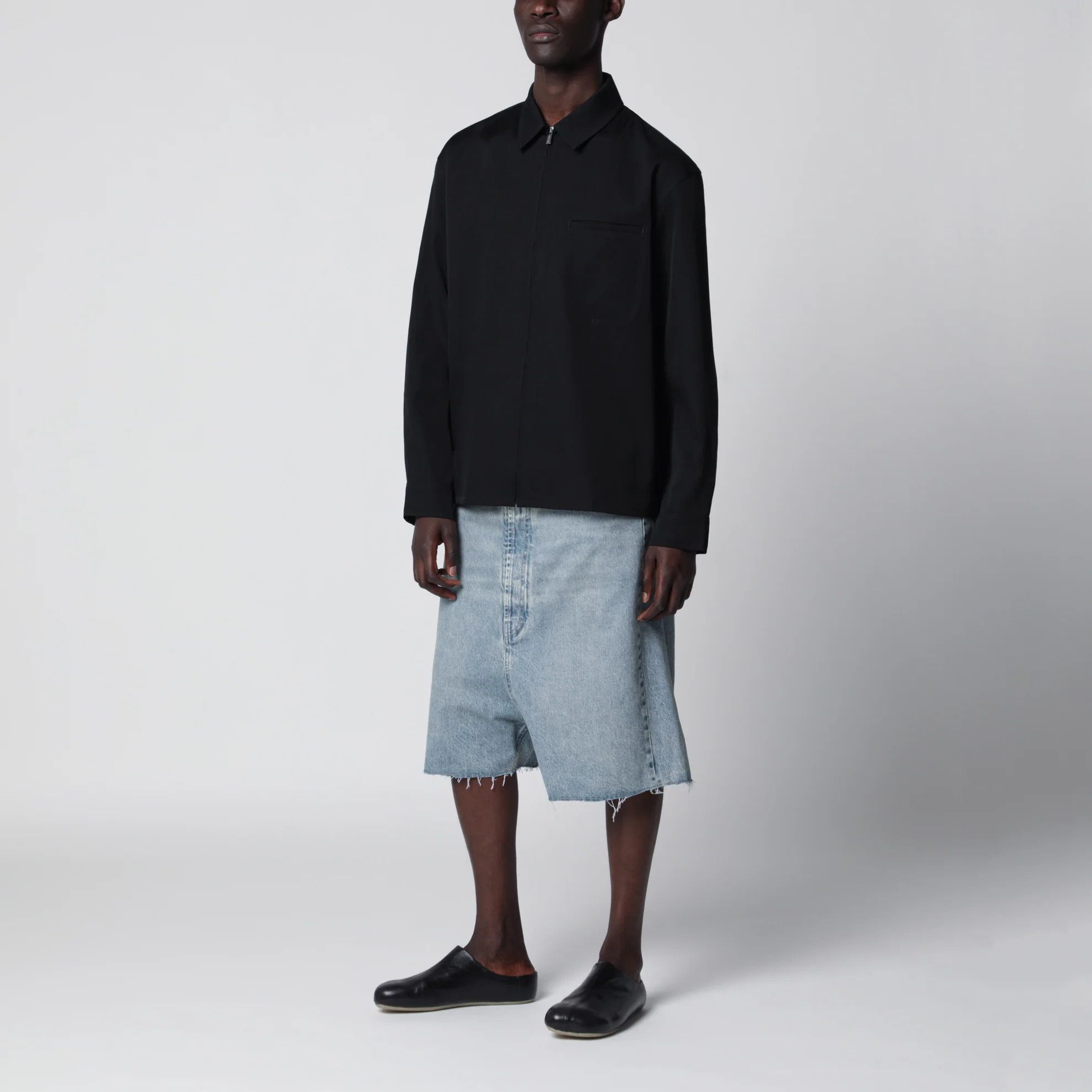 Maison Margiela o1d2blof0526 Denim Bermuda Shorts in Light Blue Size US 30 / EU 46 - 2 Thumbnail