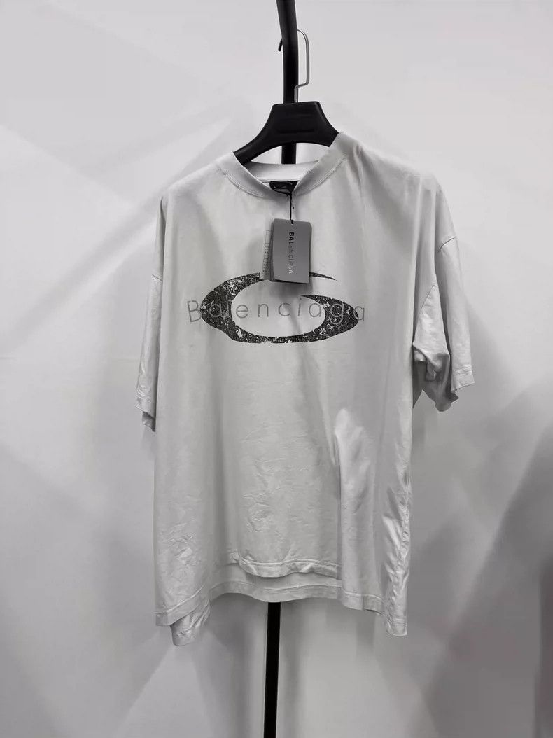 Balenciaga Balenciaga Logo slouchy crewneck short sleeve T-shirt Size US S / EU 44-46 / 1 - 1 Thumbnail