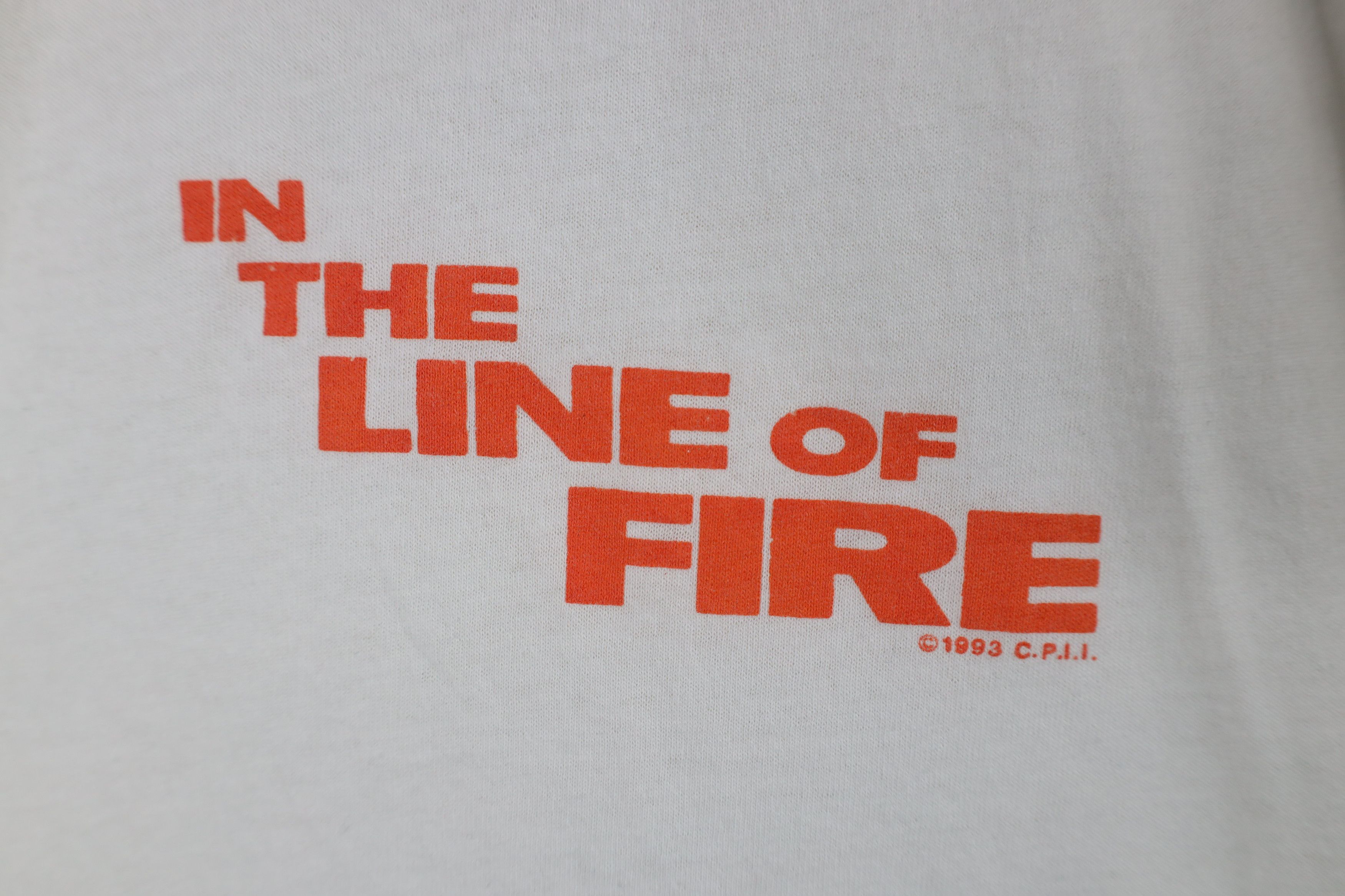 Vintage Vintage 90s Clint Eastwood In The Line of Fire Movie T-Shirt Size US XL / EU 56 / 4 - 4 Thumbnail