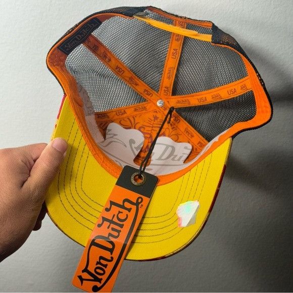 Von Dutch NWT VON DUTCH CITY OF ANGELS RED YELLOW TRUCKER HAT Size ONE SIZE - 7 Thumbnail