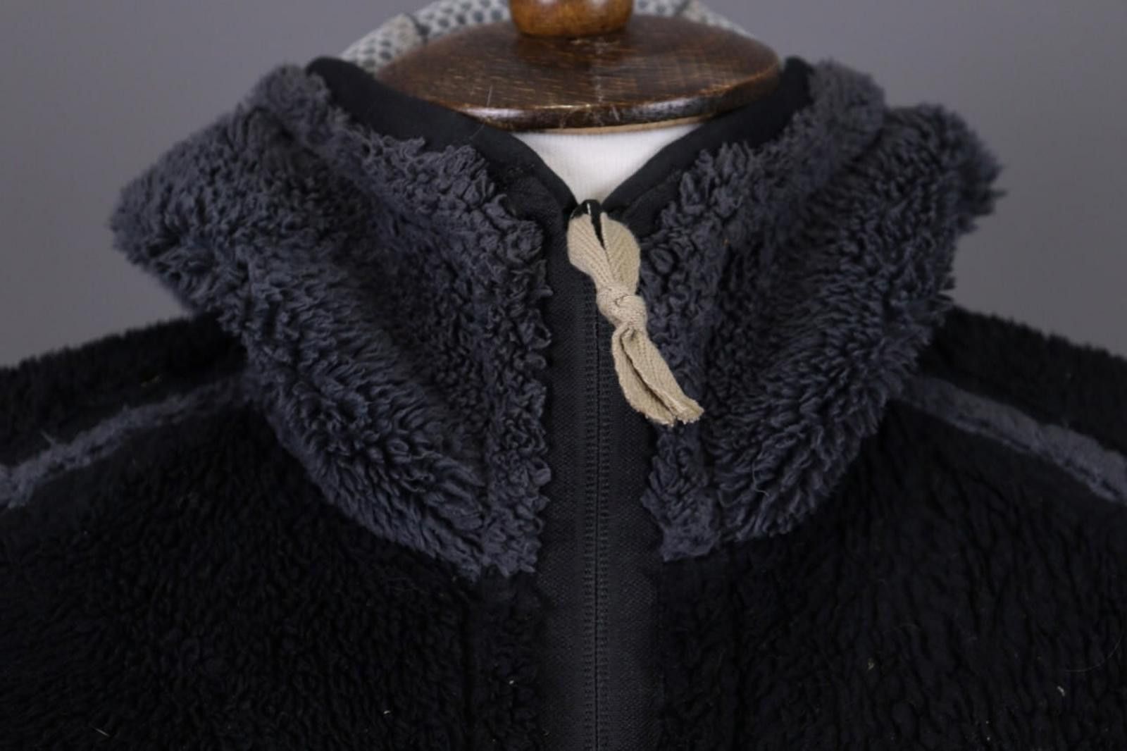 Designer Montura The Ergonomic Equipage Black Plush Jacket Size L Size L / US 10 / IT 46 - 6 Thumbnail