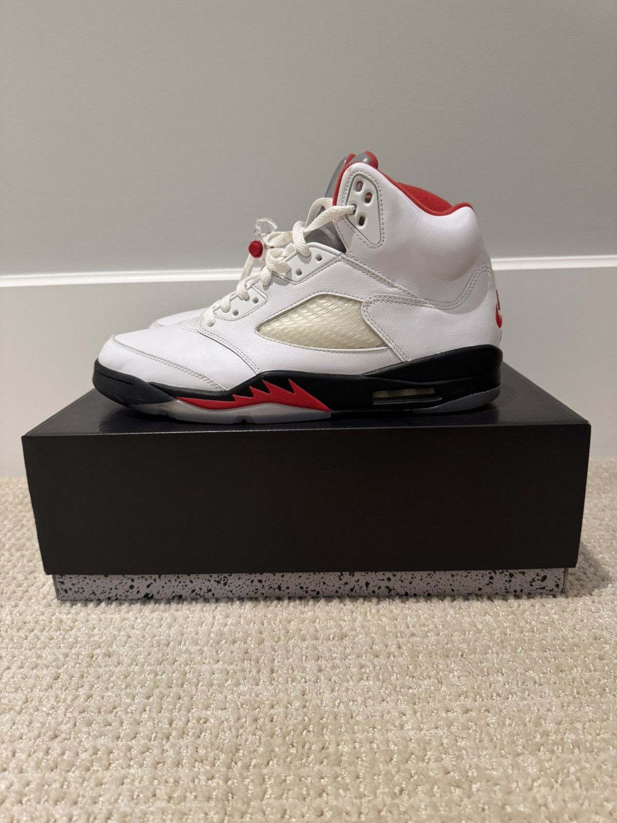 Jordan Brand Fire Red Jordan 5’s Size US 11 / EU 44 - 1 Thumbnail