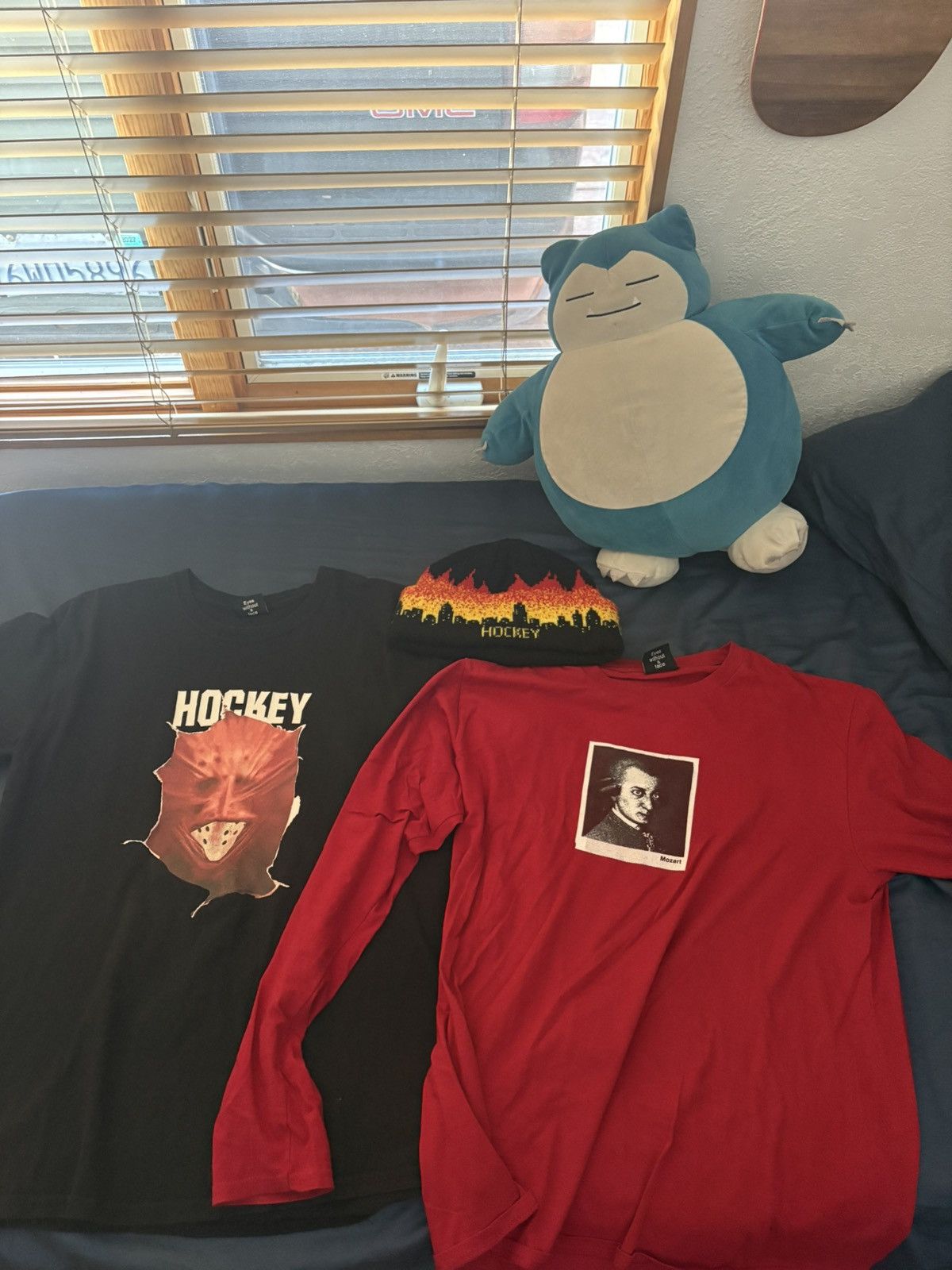 Fucking Awesome hockey care package Size Large Size US L / EU 52-54 / 3 - 1 Thumbnail