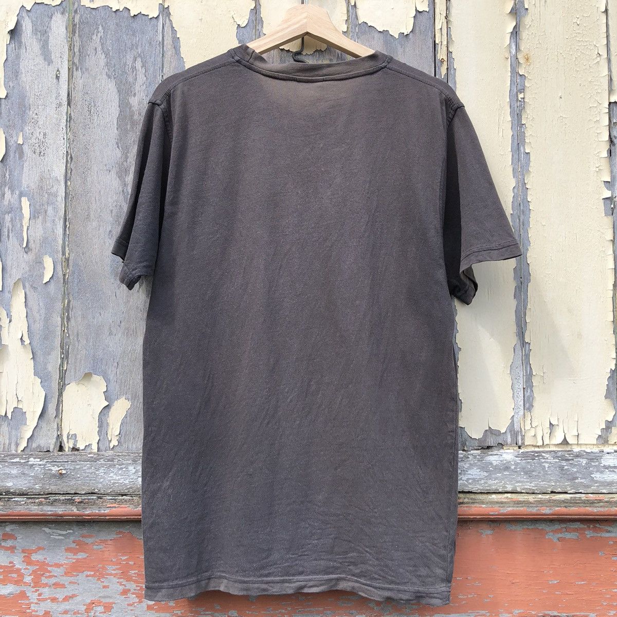 Vintage Vintage 90s Thrashed Faded ellesse Tshirt Size US M / EU 48-50 / 2 - 13 Thumbnail
