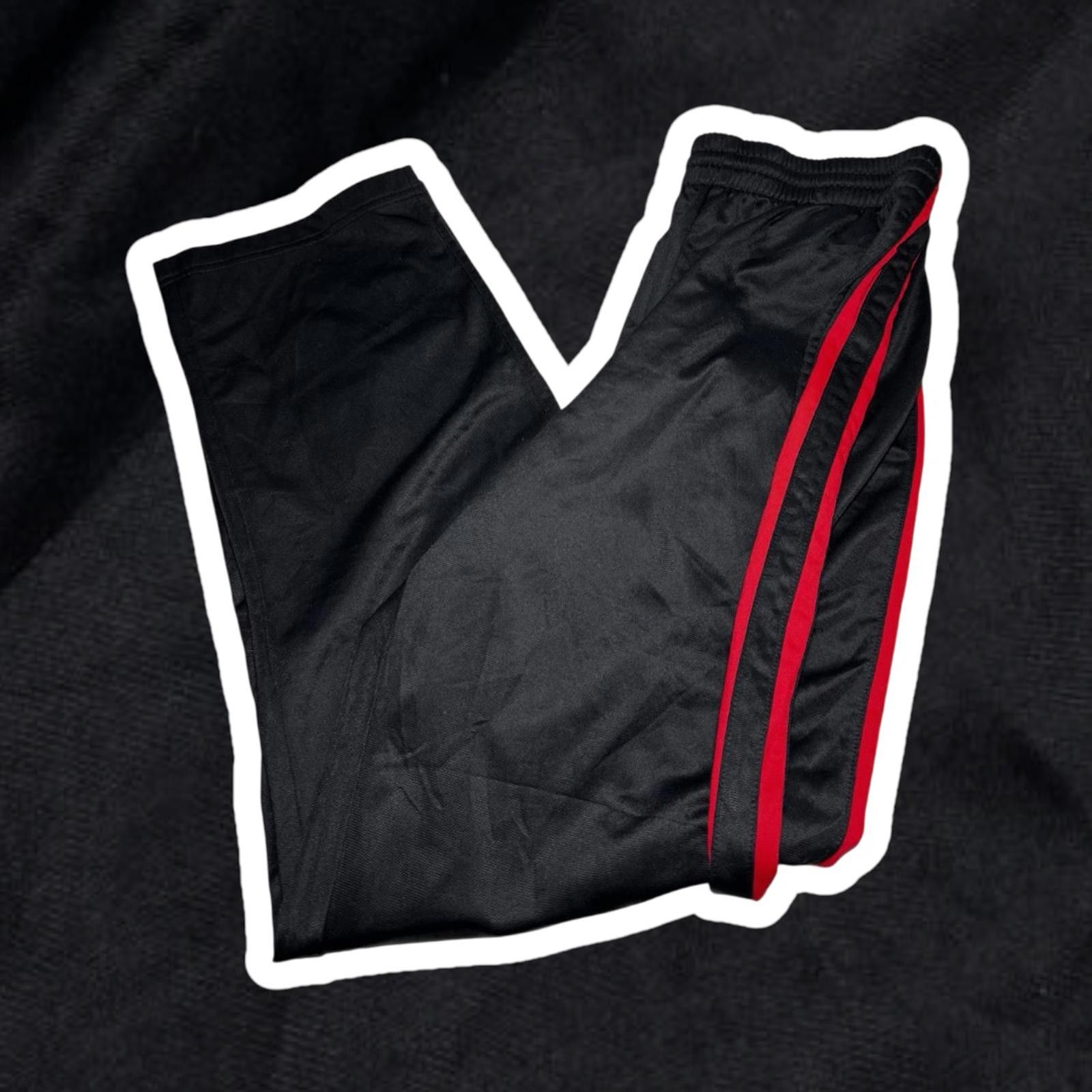 Tek Gear Tek Gear Men's Active Sports Trousers with Red Side Stripes Size US 32 / EU 48 - 1 Thumbnail