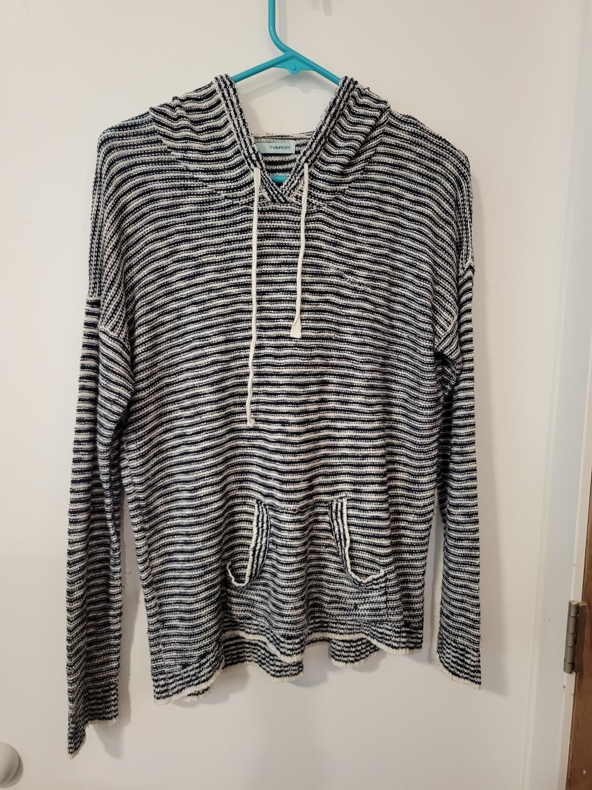 Other Maurices Women's Medium Striped Hoodie Sweater Size M / US 6-8 / IT 42-44 - 1 Thumbnail