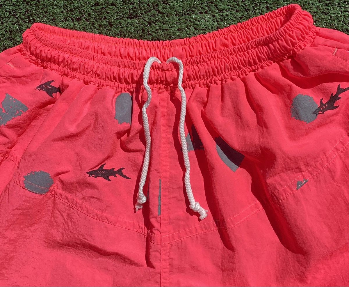 Maui and Sons VTG 80’s Maui and Sons Neon Sharks Surf Beach Shorts Mens M Size US 35 - 3 Thumbnail