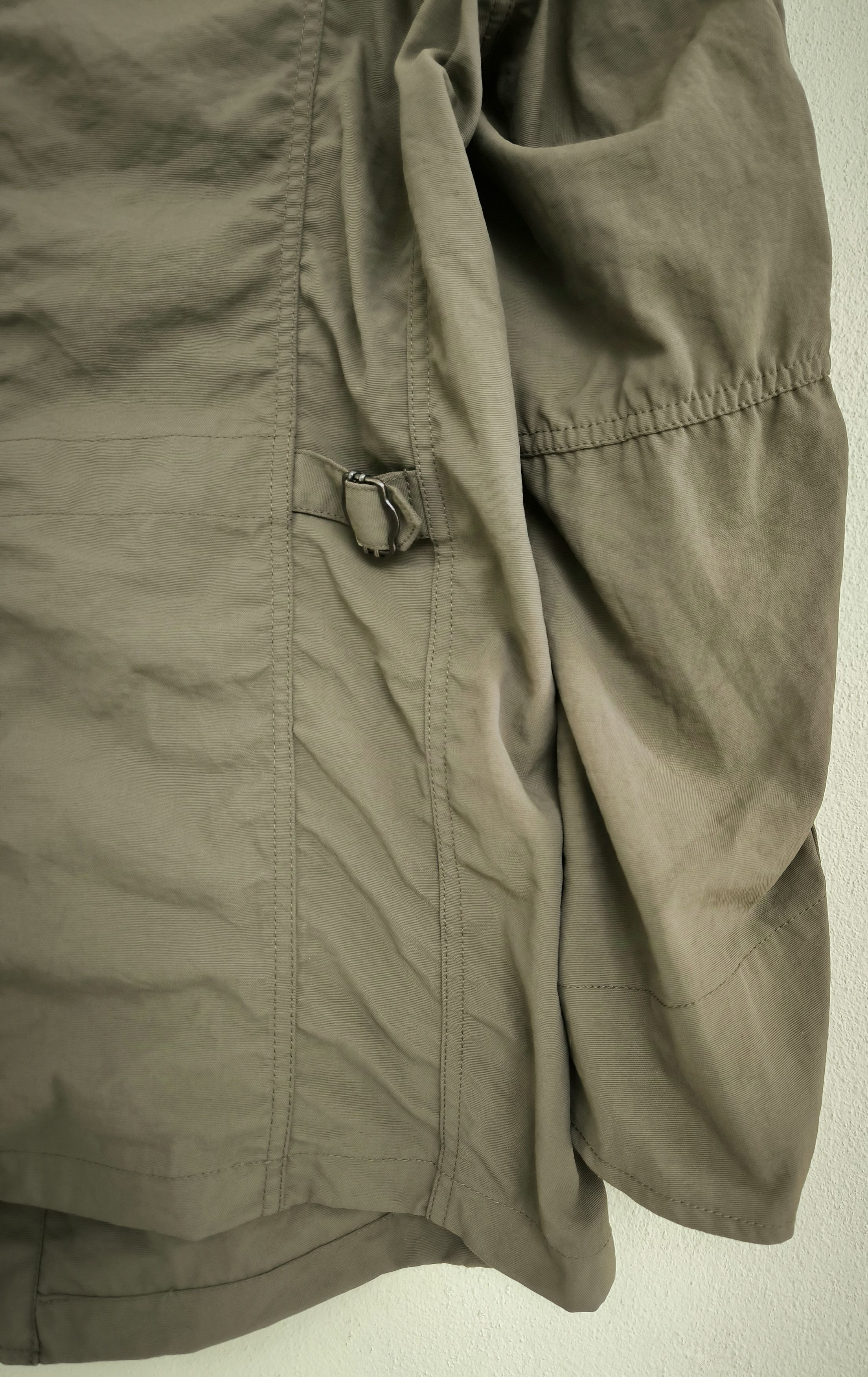 Uniqlo UNIQLO nylon button up jacket Size US M / EU 48-50 / 2 - 7 Thumbnail