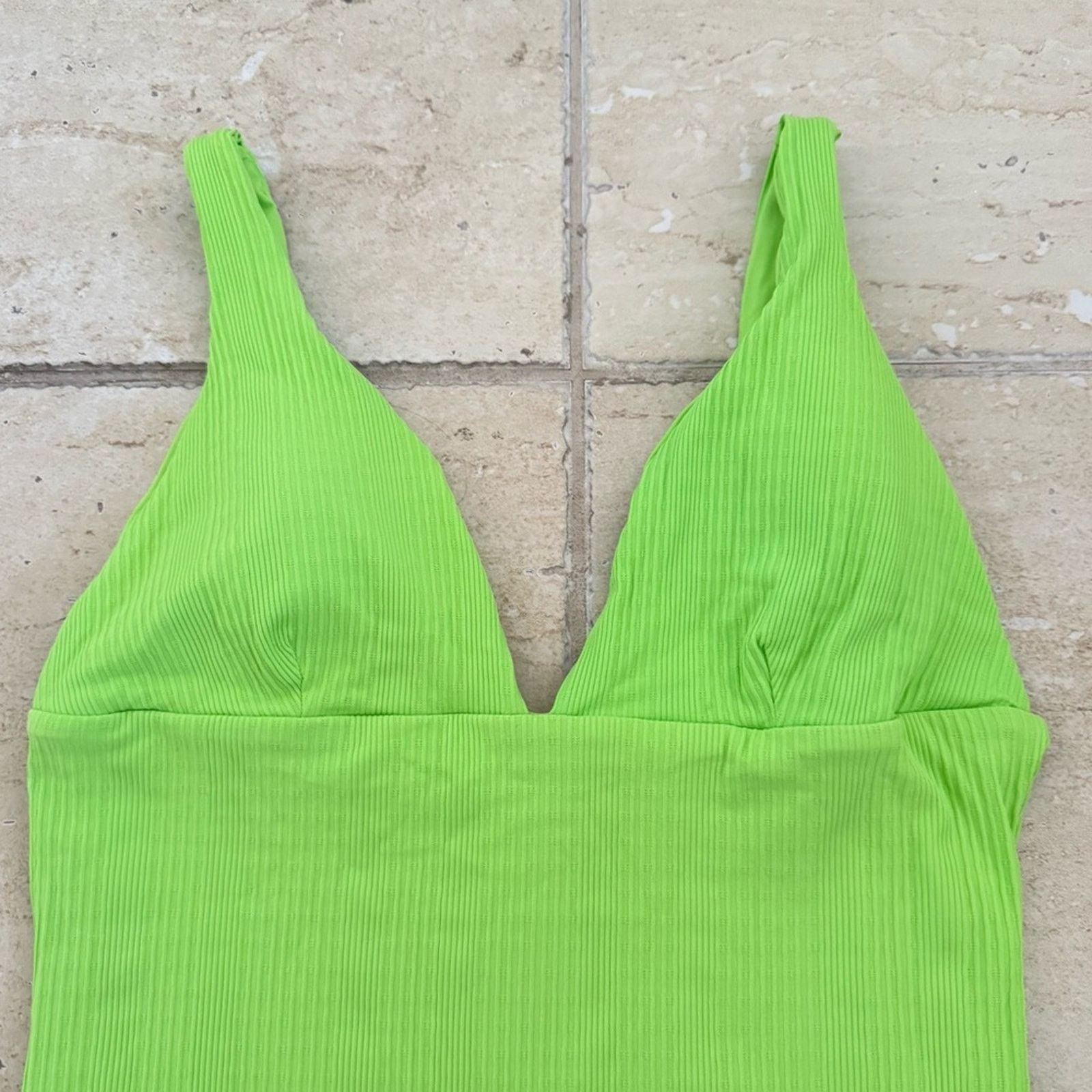 Other NWOT! LSpace Green Katniss One Piece Swimsuit, Size L Size L / US 10 / IT 46 - 4 Thumbnail