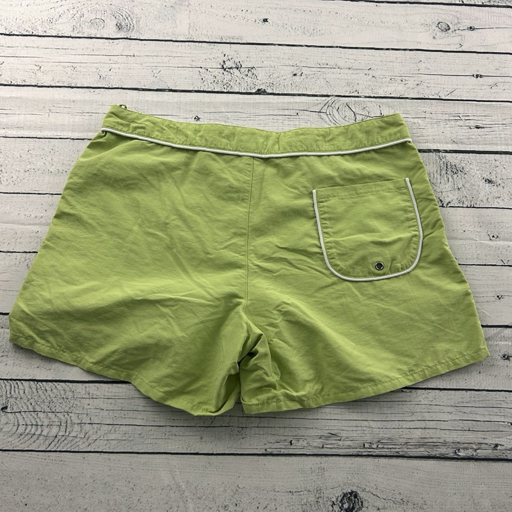 Patagonia Patagonia Womens 10 Green Nylon Hiking Outdoor Casual Button Shorts Size 32" / US 10 / IT 46 - 6 Thumbnail