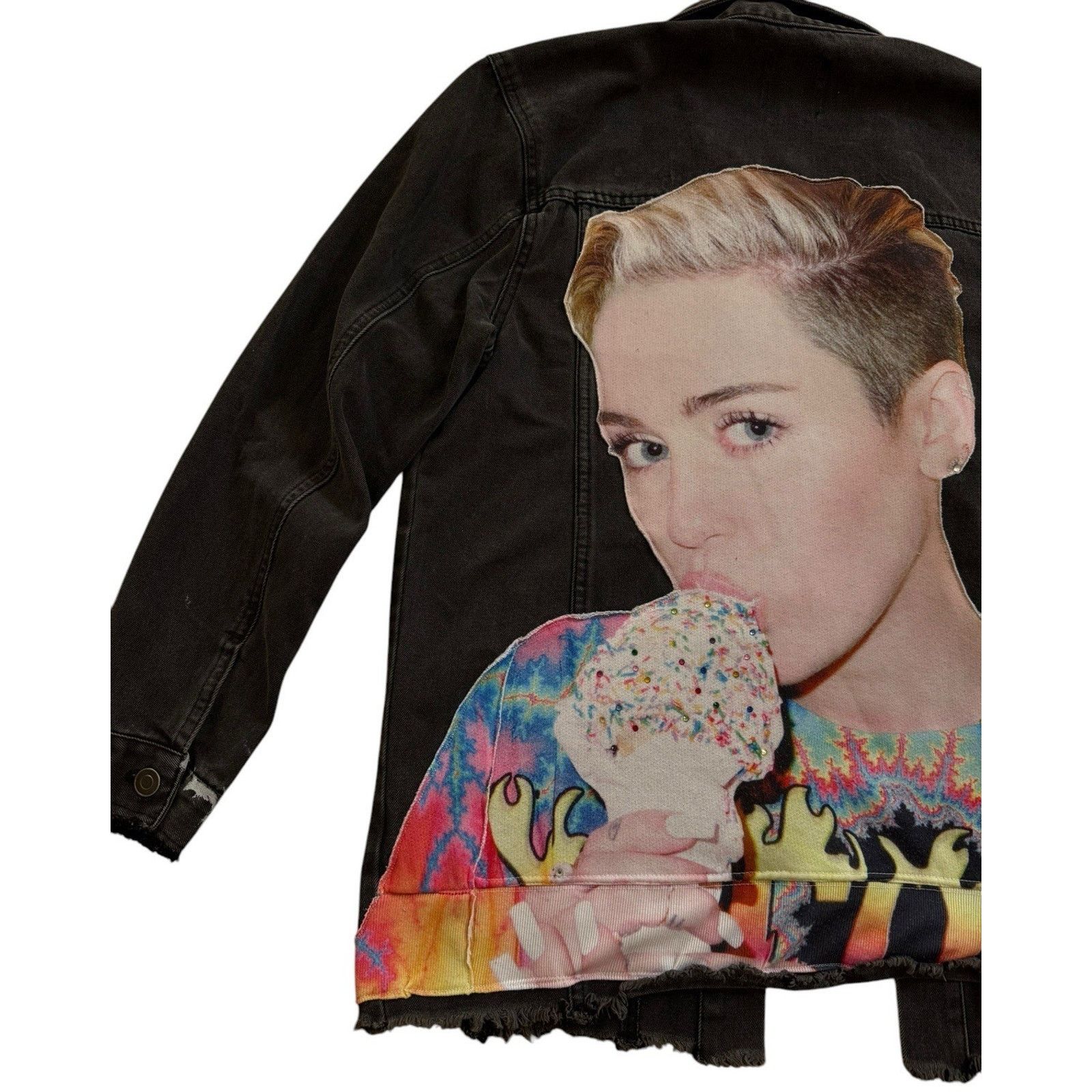 Other MILEY CYRUS Bangerz Upcycled Retro Distressed Denim Jacket M Size M / US 6-8 / IT 42-44 - 9 Thumbnail