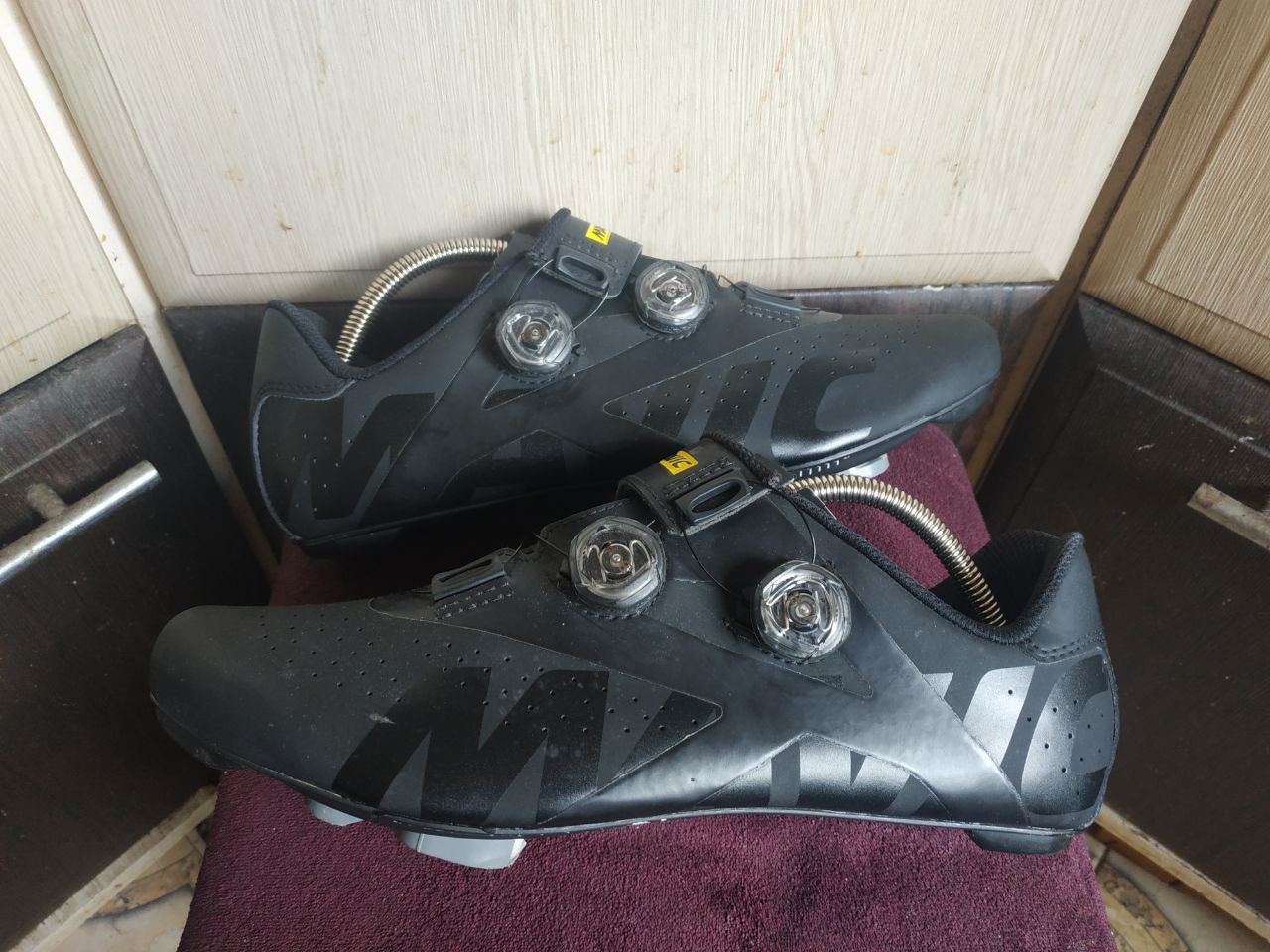 Other Mavic Cosmic Elite SL BOA Carbon Road Cycling Shoes 44.5 Size US 11 / EU 44 - 13 Thumbnail