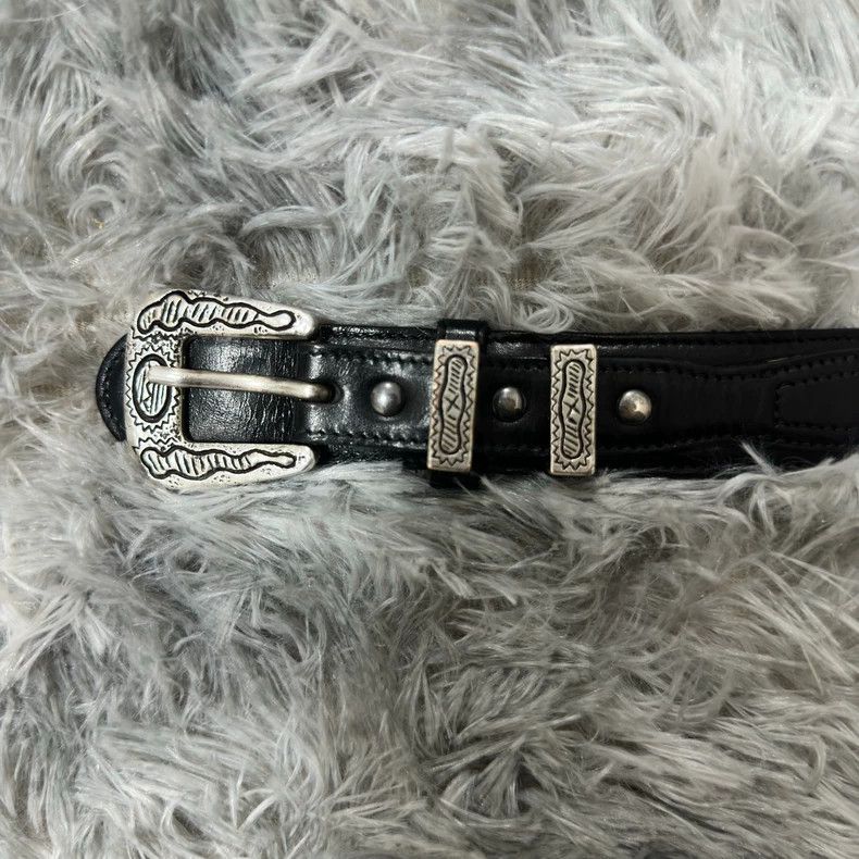 Yves Saint Laurent Saint Laurent 17 SS carved belt 2502-Nextarrow Size ONE SIZE - 2 Thumbnail